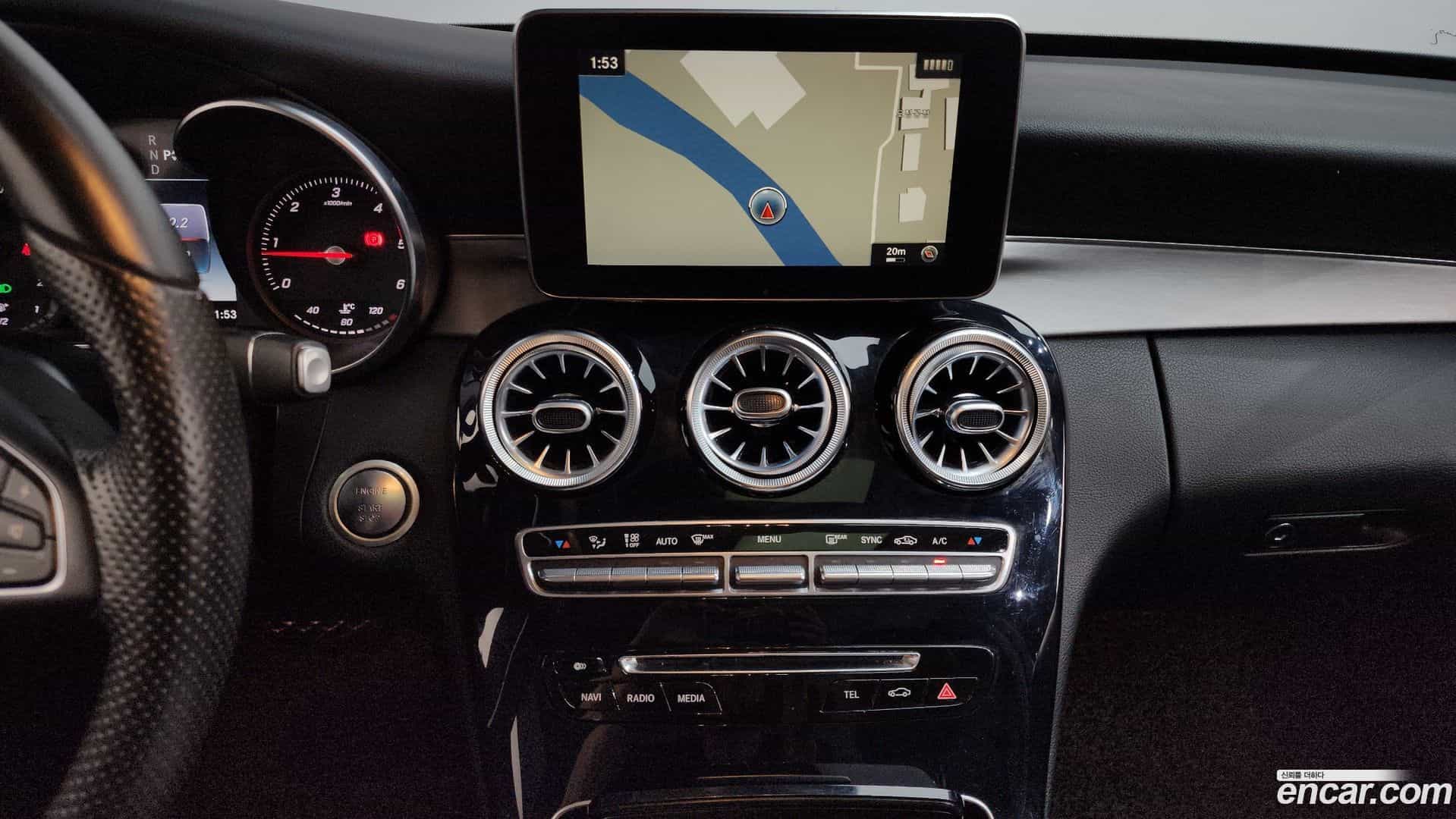 C-Class Mercedes-Benz 2016.1-OPTION-016