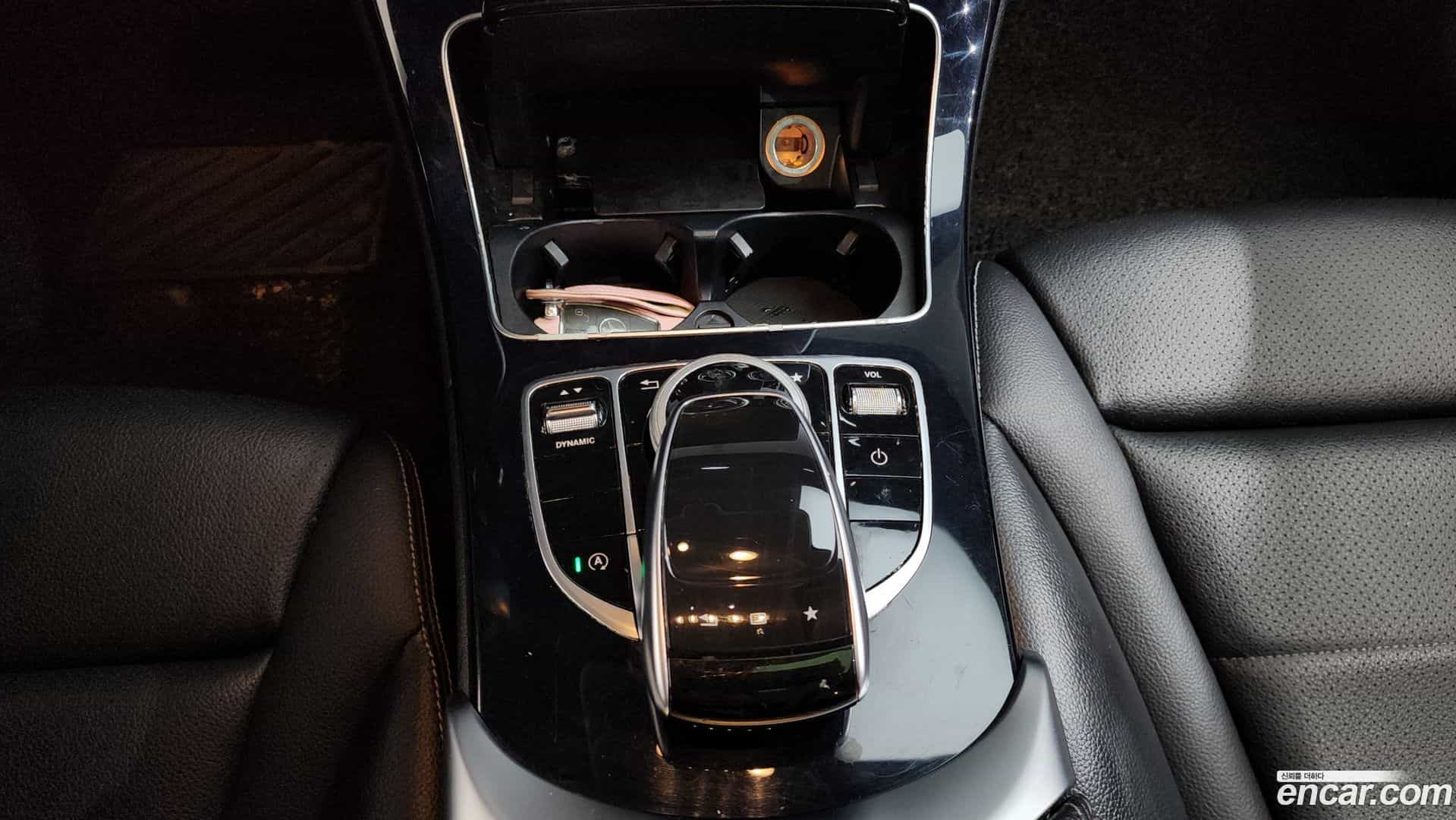 C-Class Mercedes-Benz 2016.1-OPTION-022