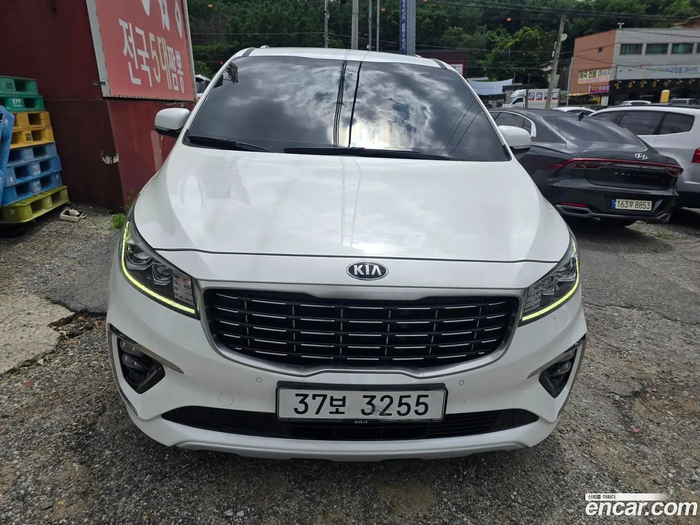 Main__Slider__Photo:Canival Kia 2019.1-0