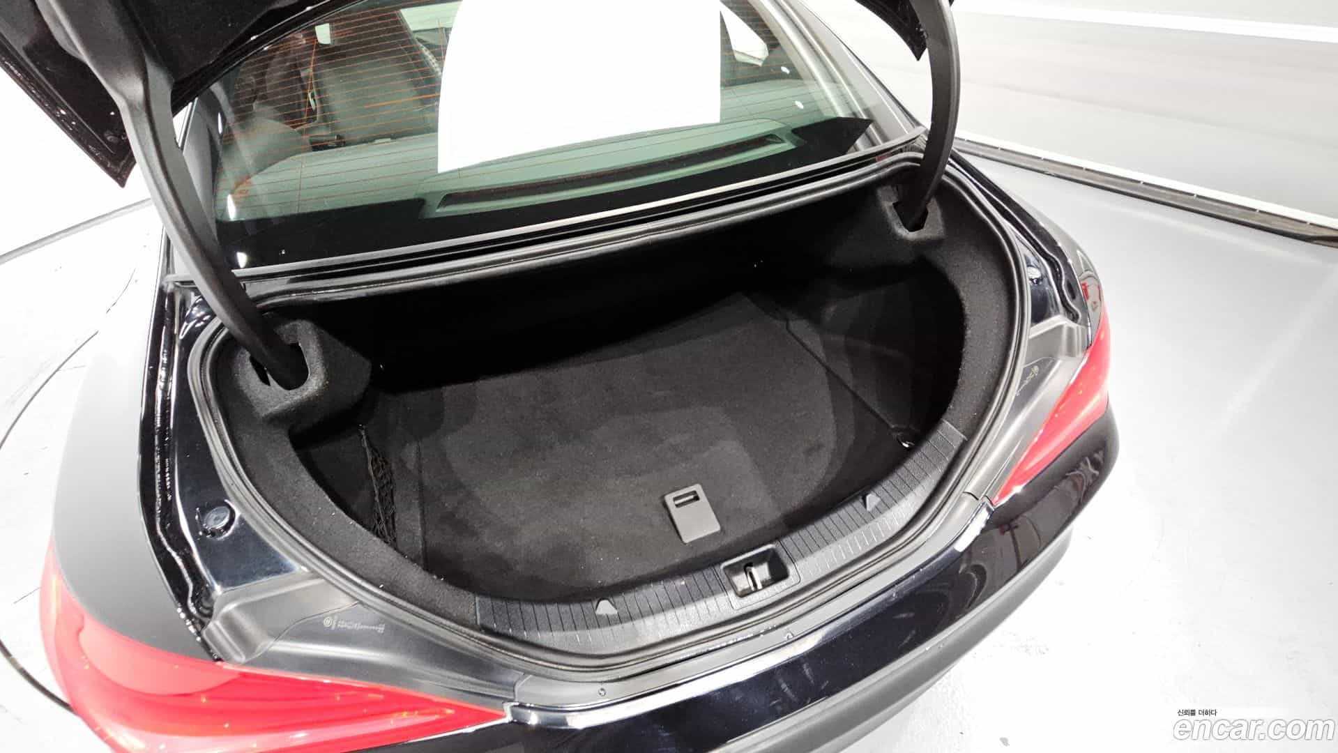 CLA-Class Mercedes-Benz 2015.5-OPTION-024