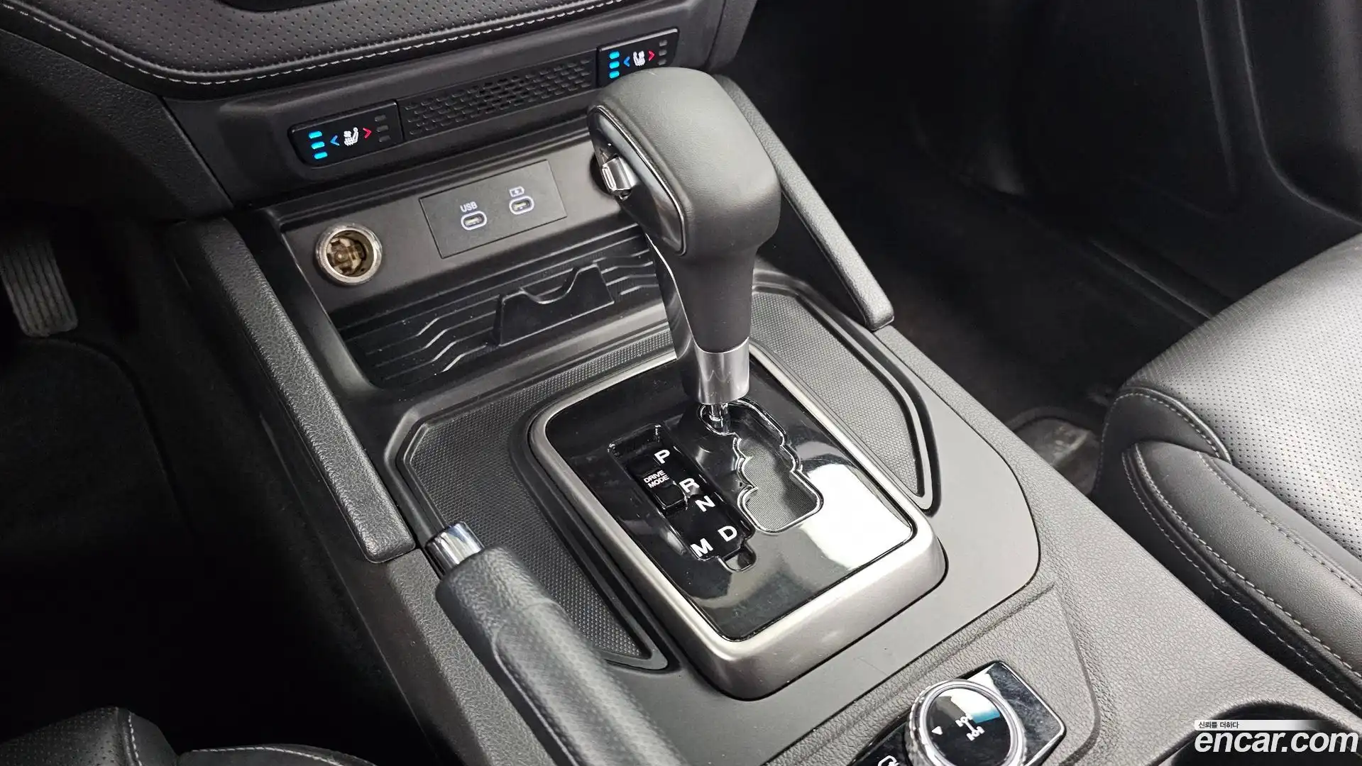 Rexton KG Mobility 2024.4-INNER-009