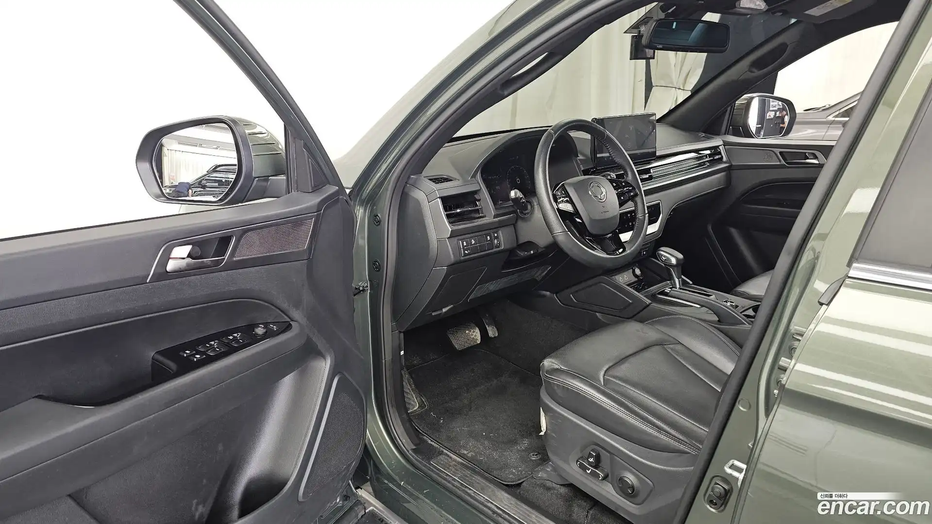 Rexton KG Mobility 2024.4-INNER-010