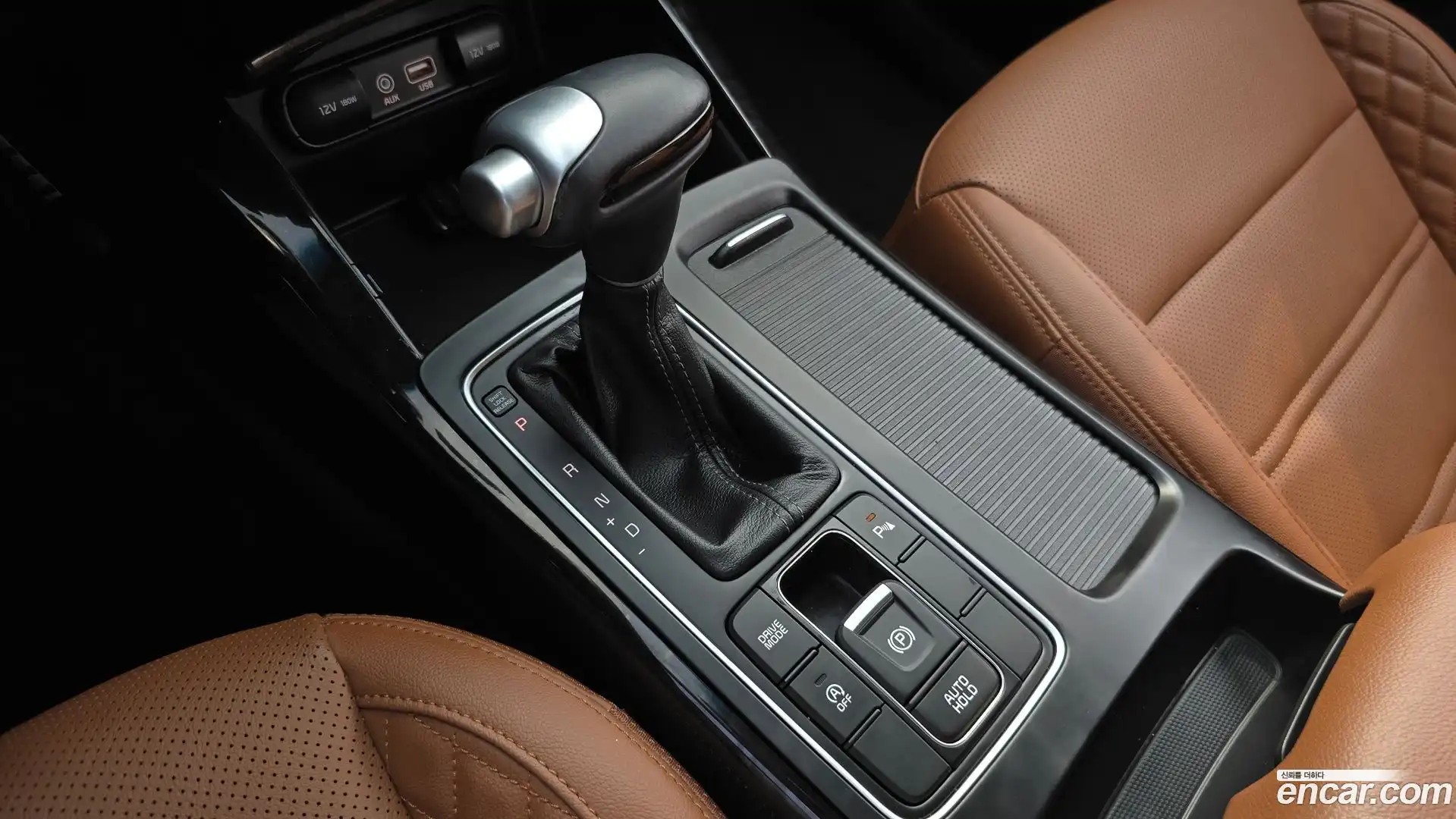 Sorento Kia 2019.5-INNER-009