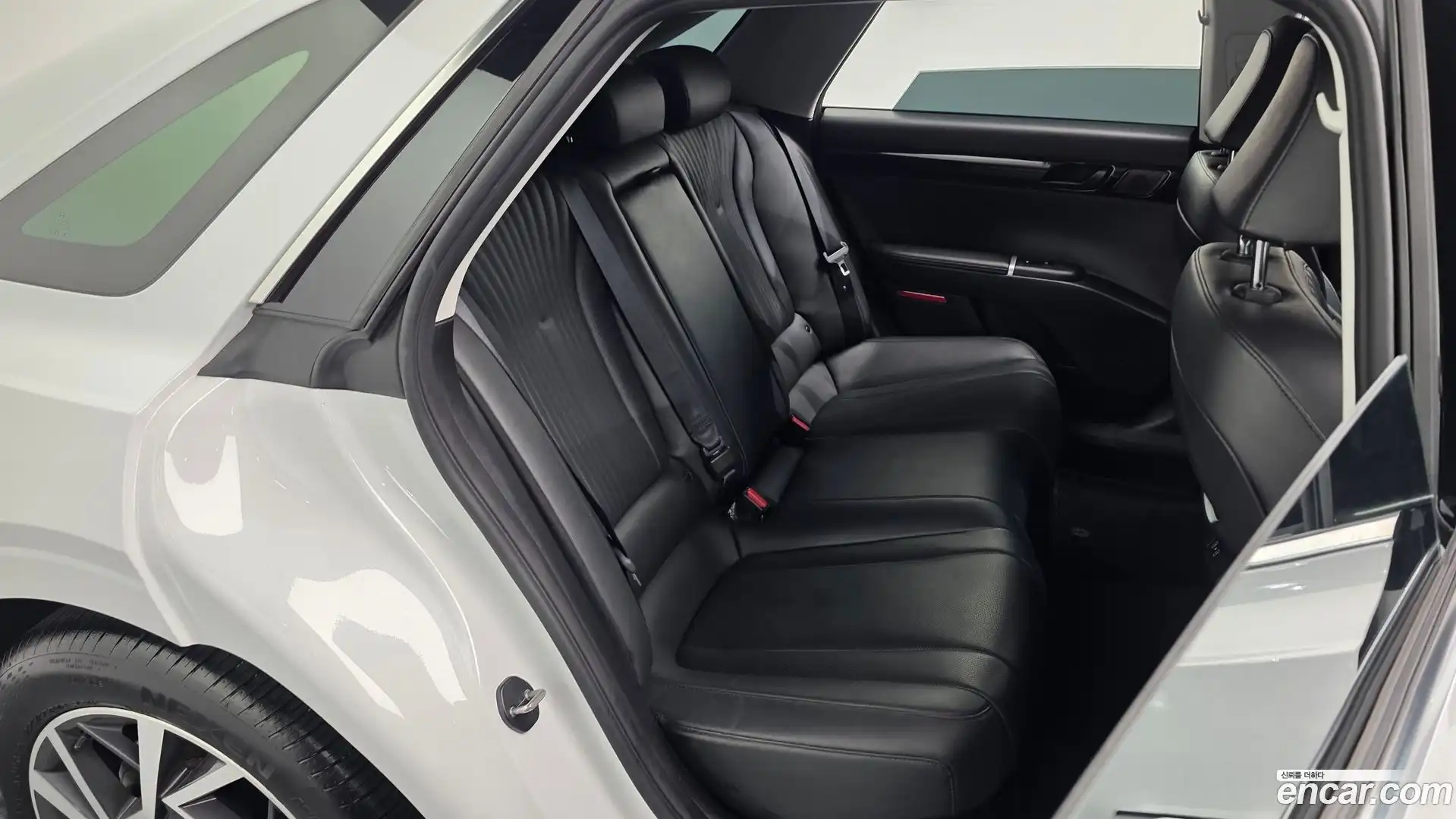 Grandeur Hyundai 2024.3-OPTION-015