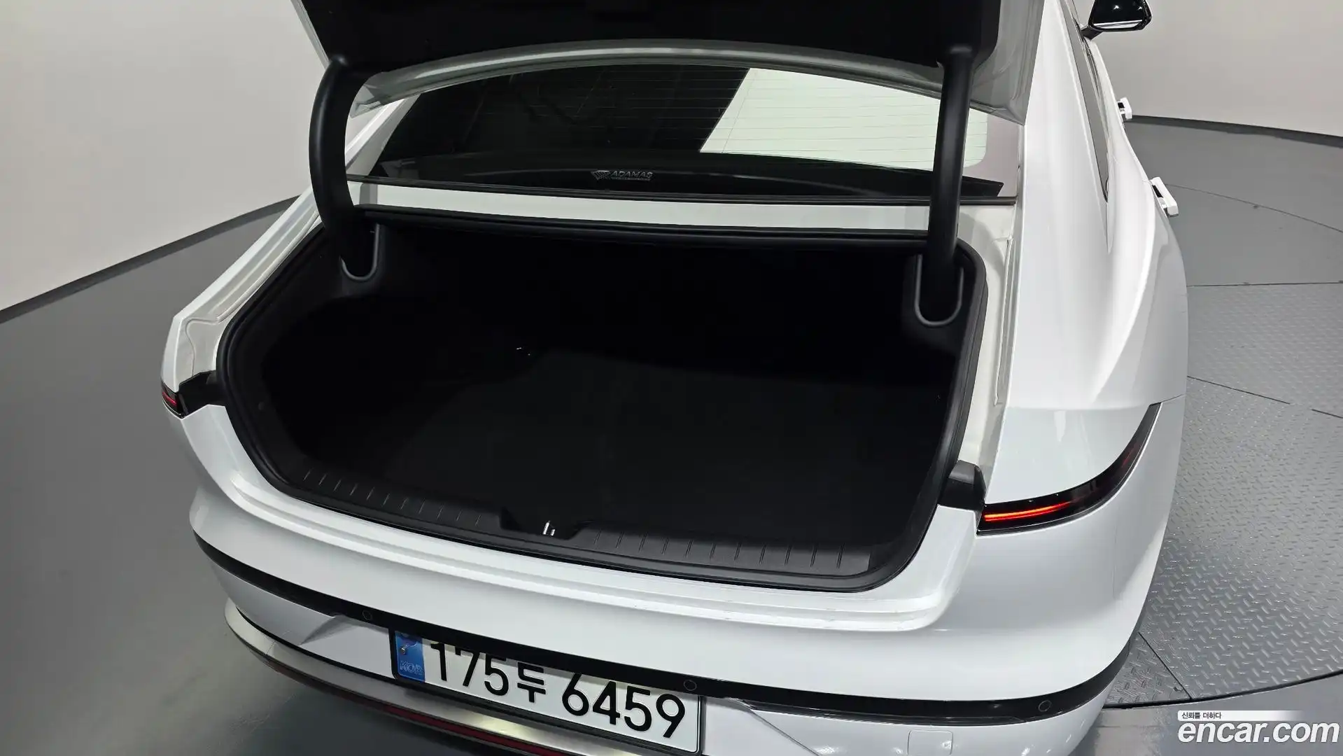 Grandeur Hyundai 2024.3-OPTION-047