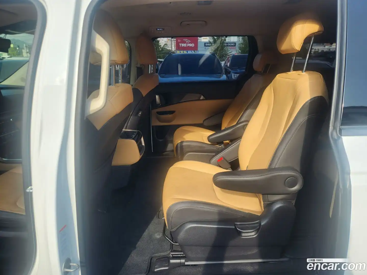 Canival Kia 2022.5-OPTION-017