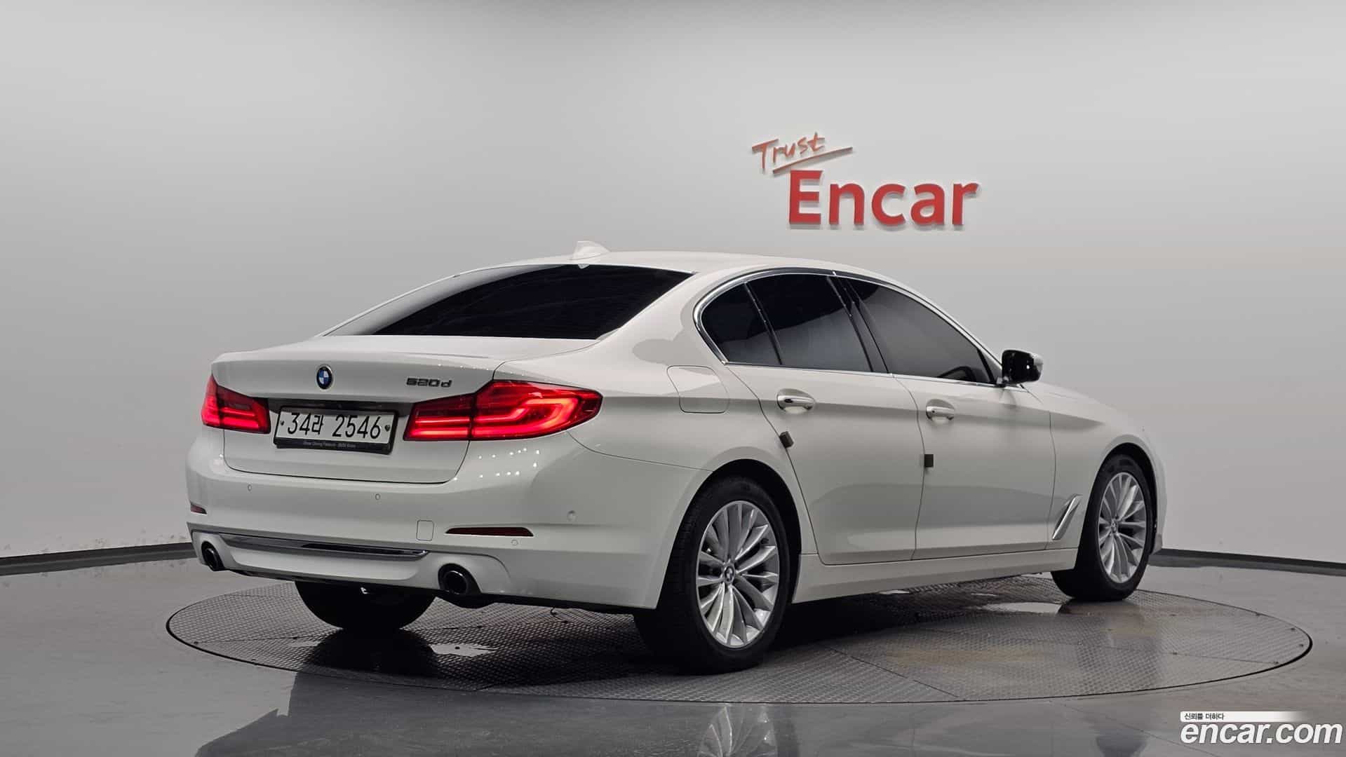 5-Series BMW 2018.5-OUTER-002