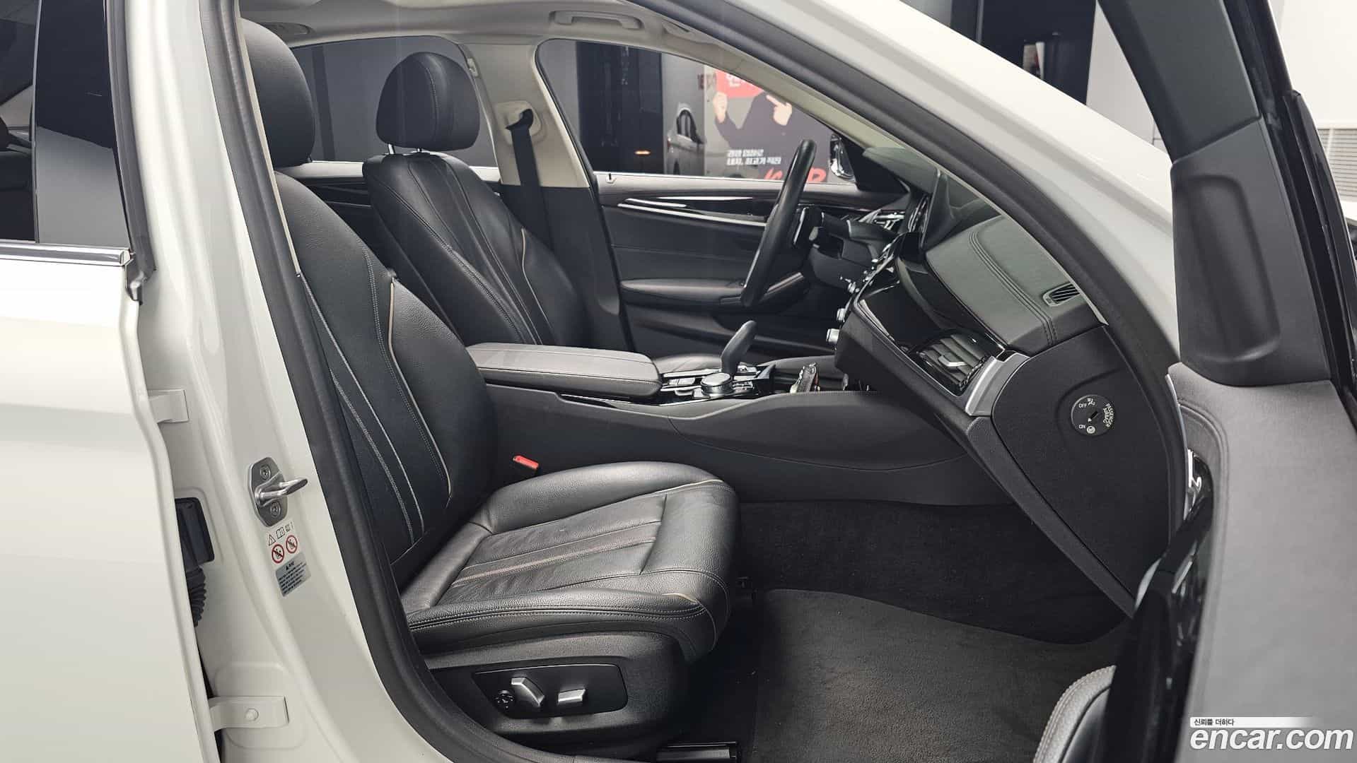 5-Series BMW 2018.5-OPTION-016