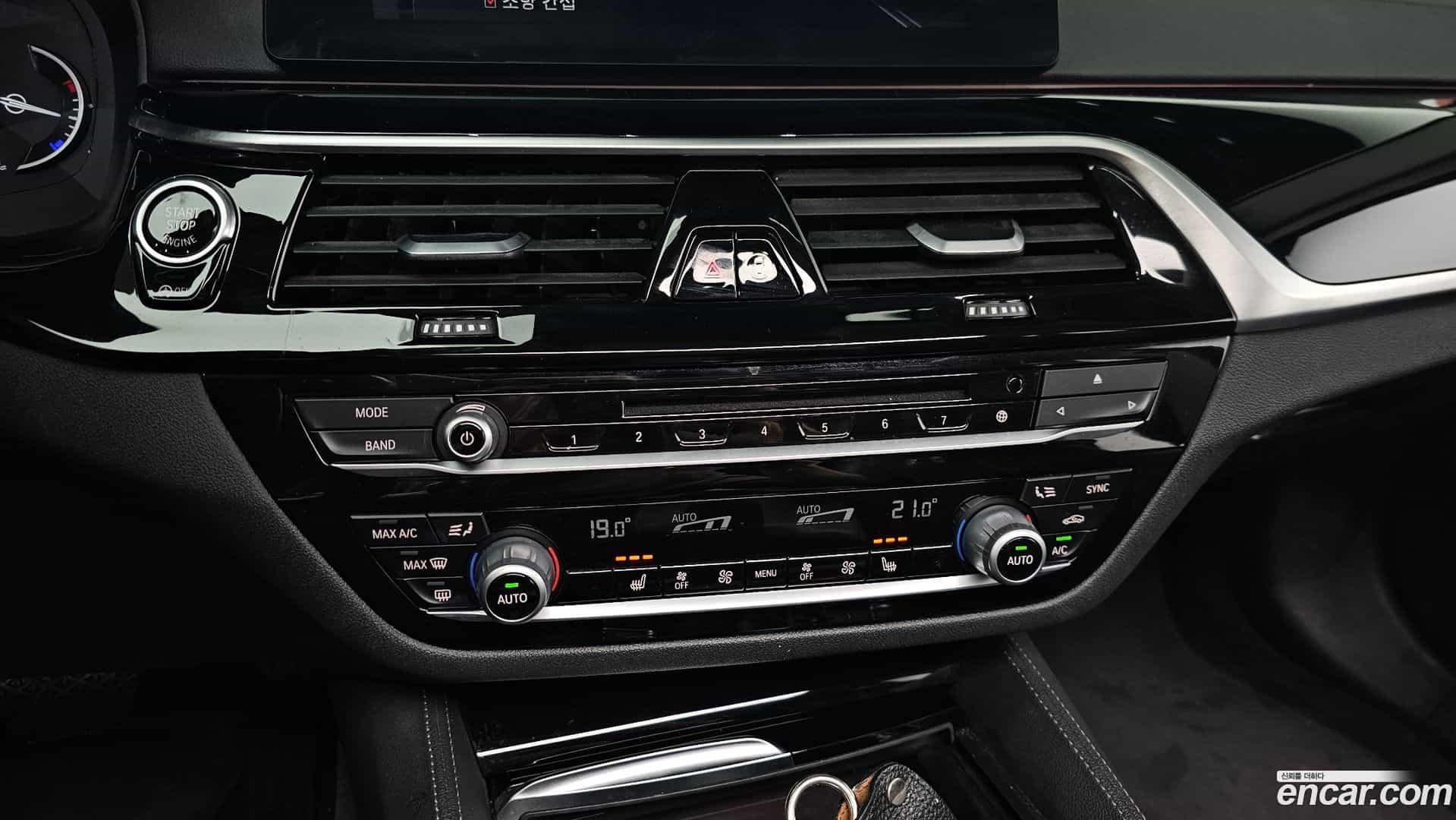 5-Series BMW 2018.5-OPTION-024