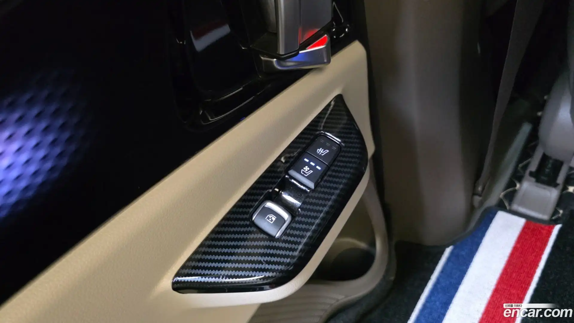 Canival Kia 2023.8-OPTION-023