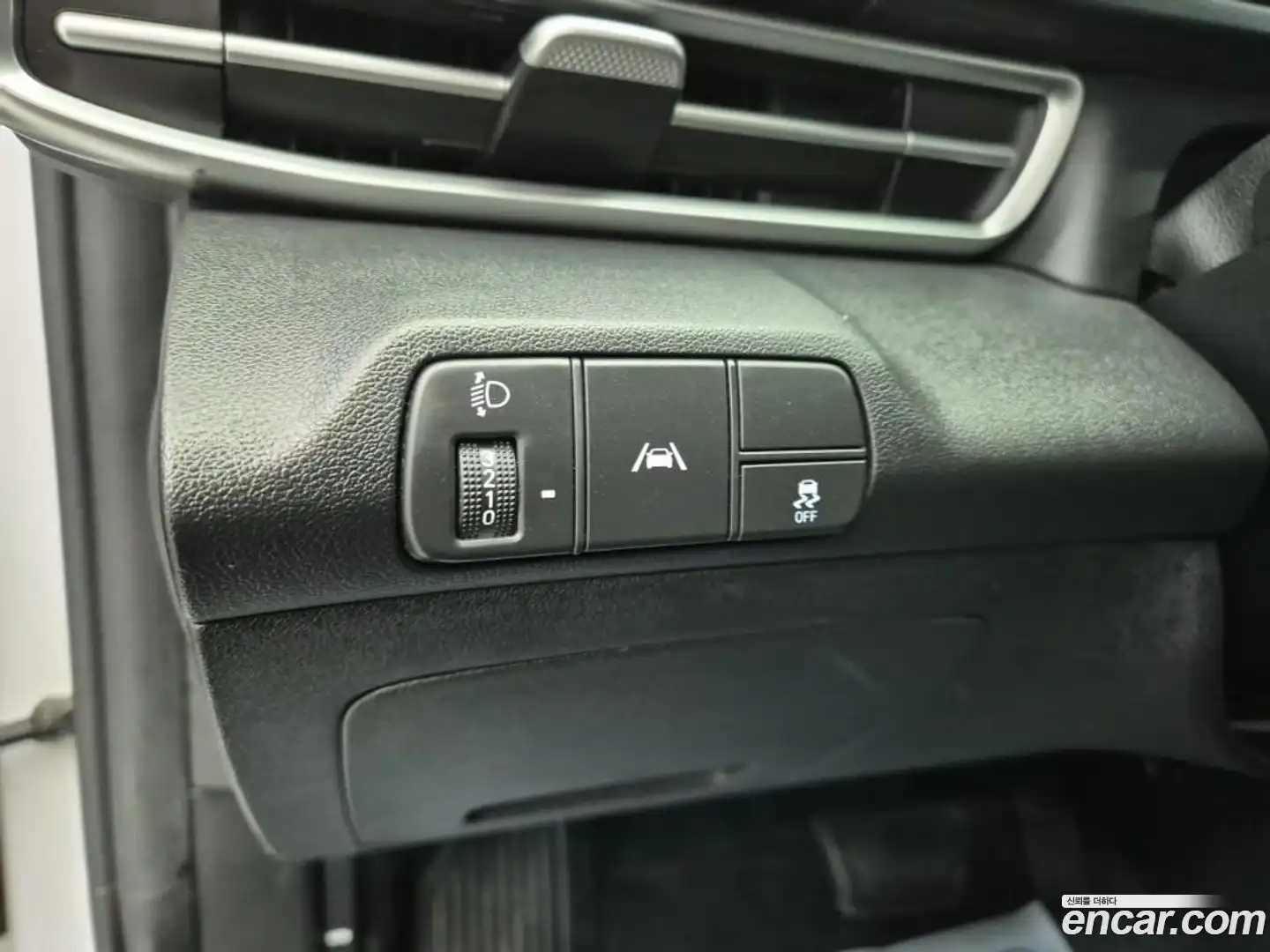 AVANTE Hyundai 2021.3-OPTION-019