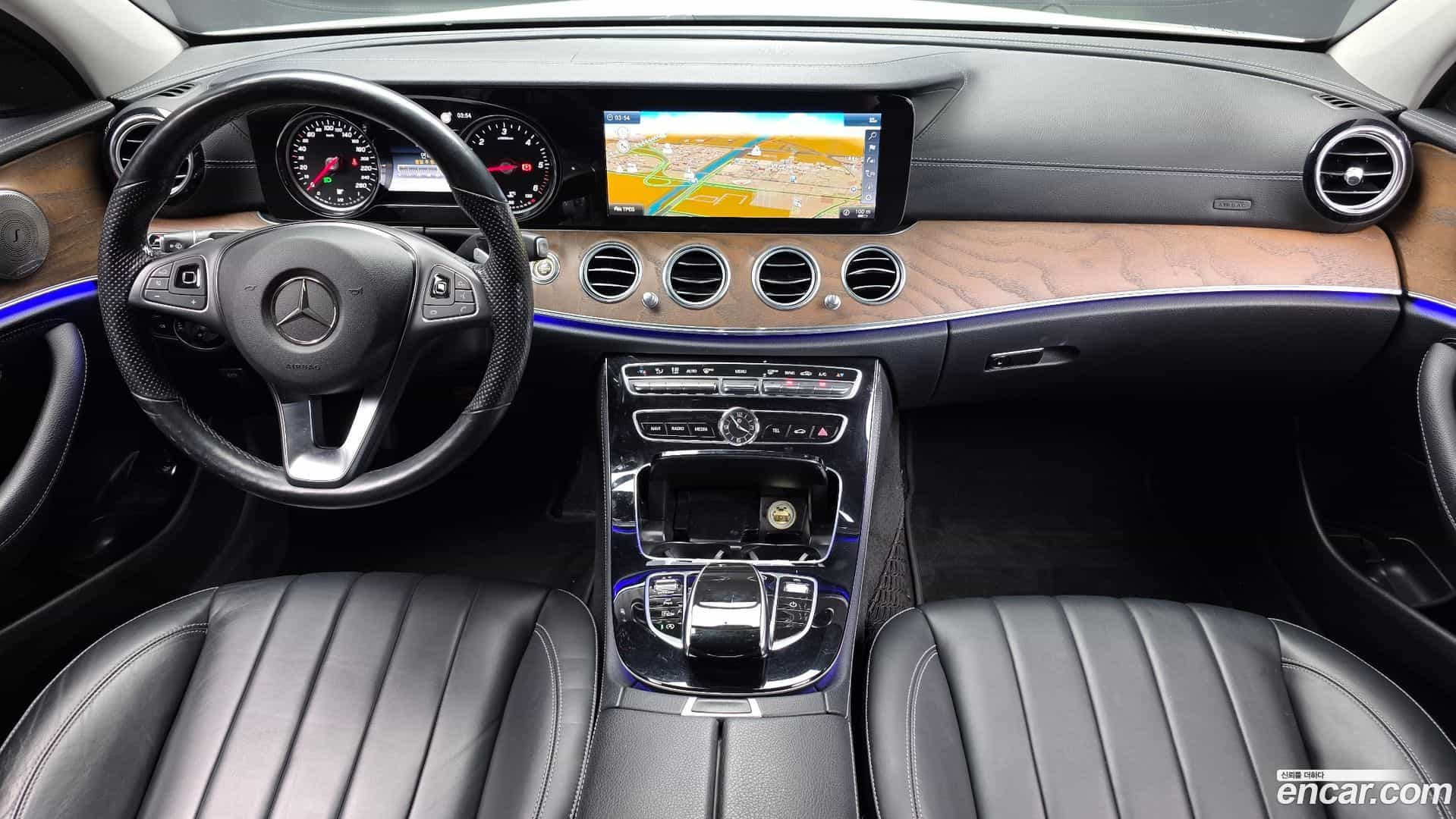 E-Class Mercedes-Benz 2018.3-INNER-007