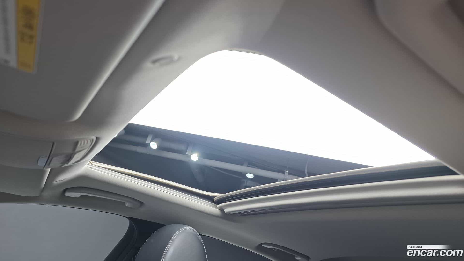 E-Class Mercedes-Benz 2018.3-OPTION-020