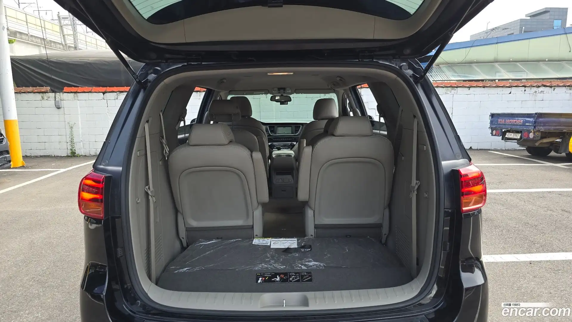 Canival Kia 2019.4-OPTION-024