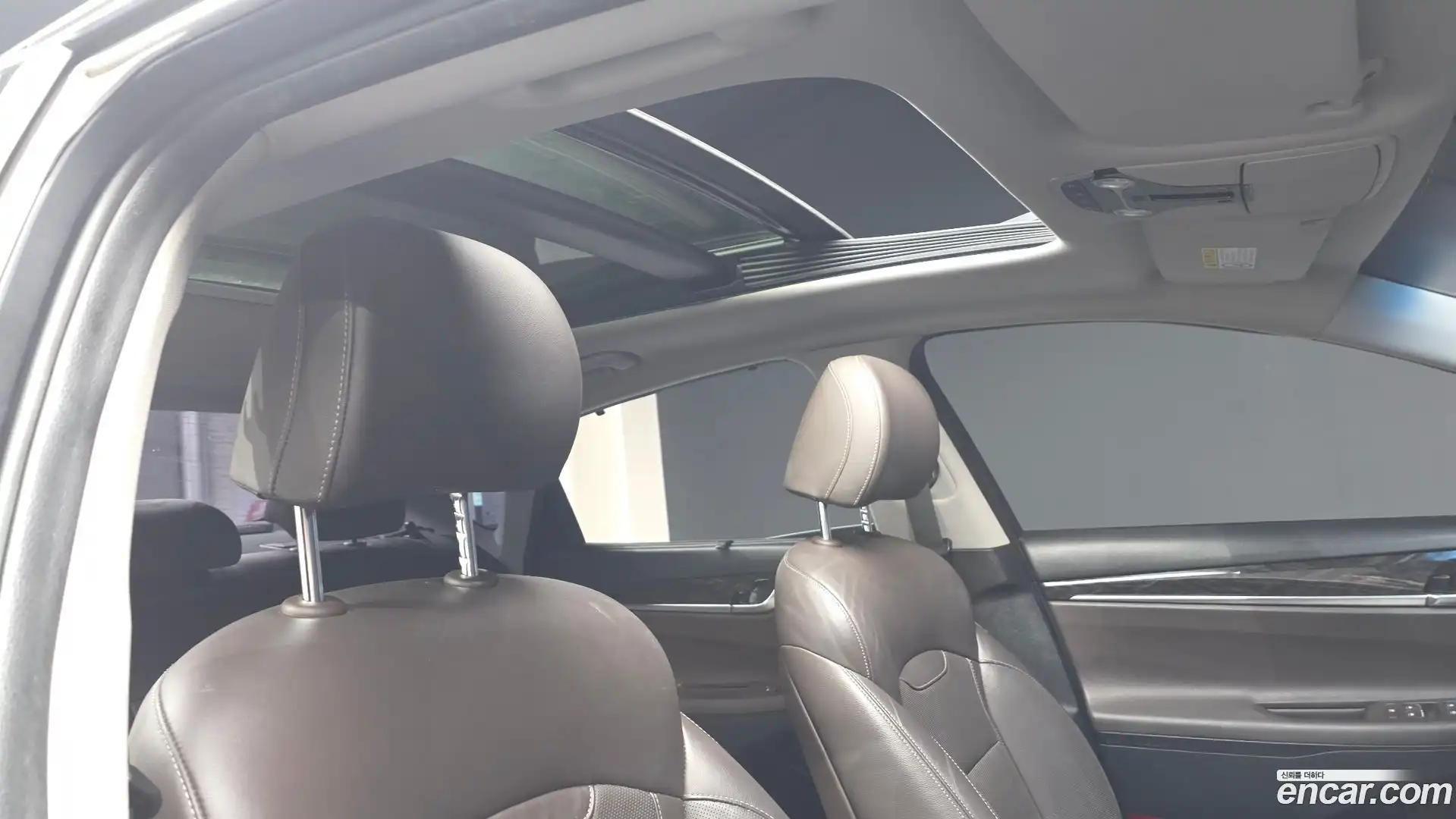 Grandeur Hyundai 2017.1-OPTION-019