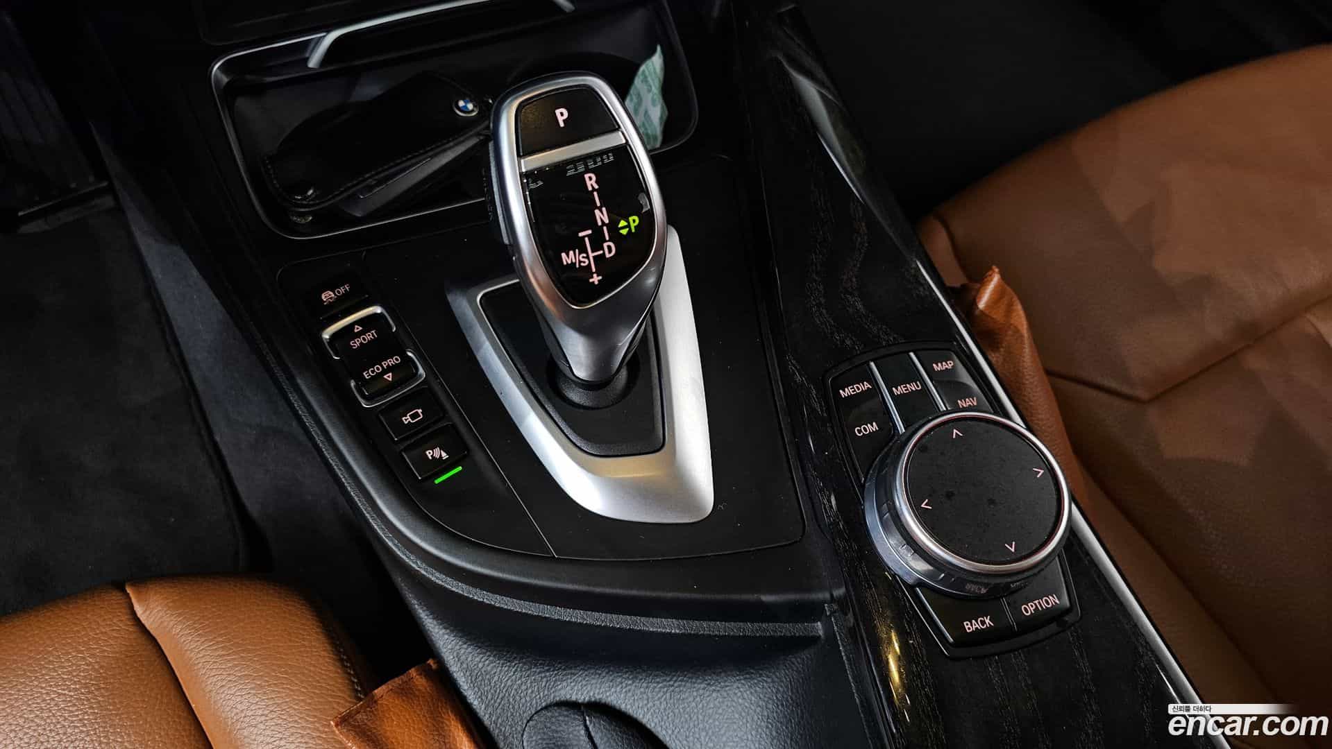 4-Series BMW 2018.7-INNER-009