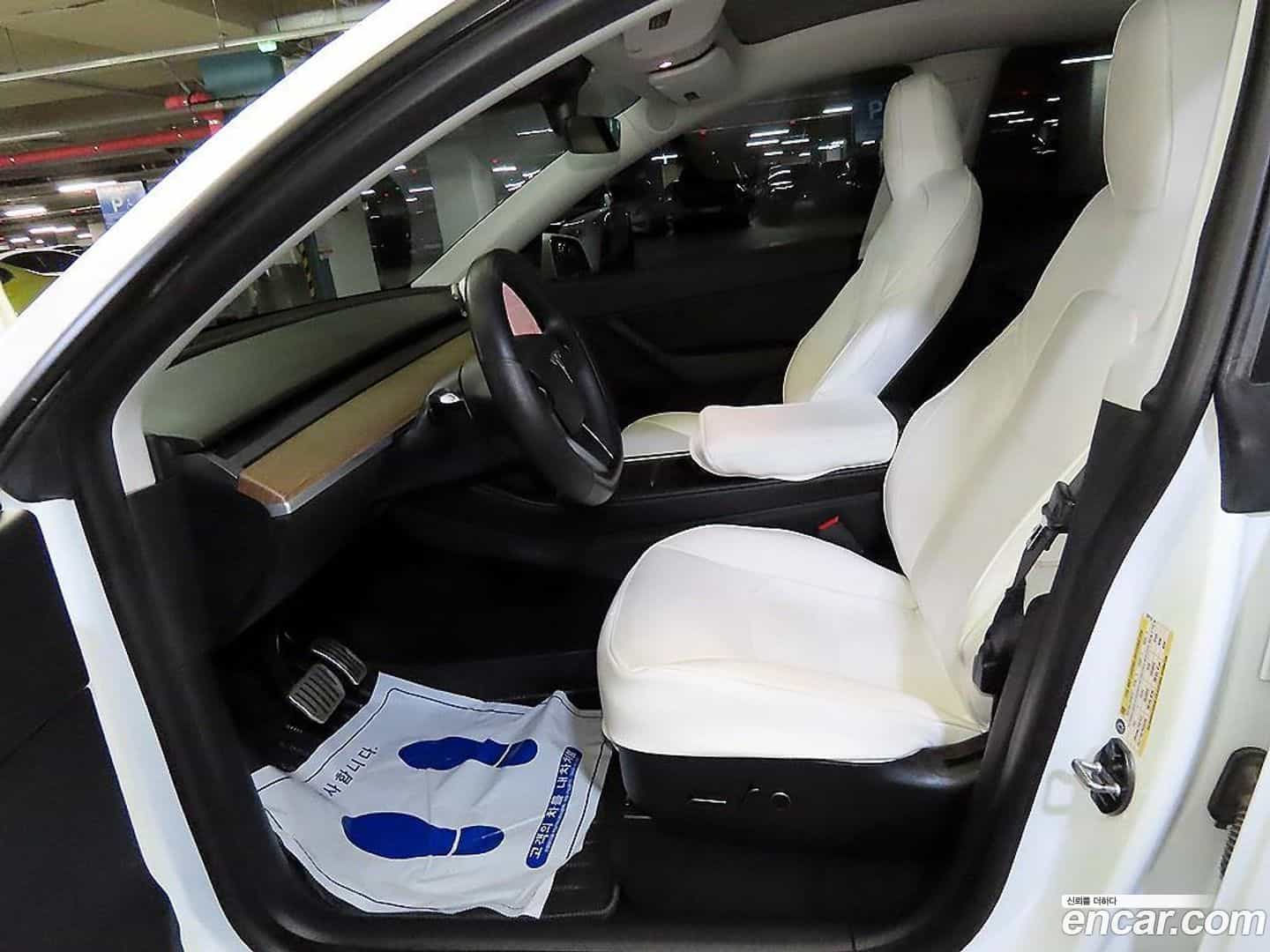 Model Y Tesla 2021.5-OUTER-006