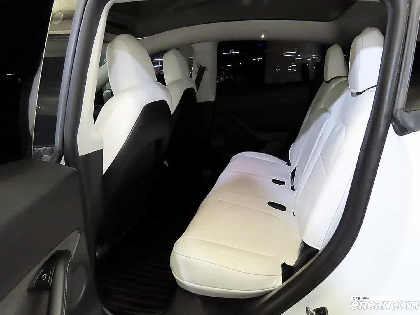 Model Y Tesla 2021.5-INNER-007