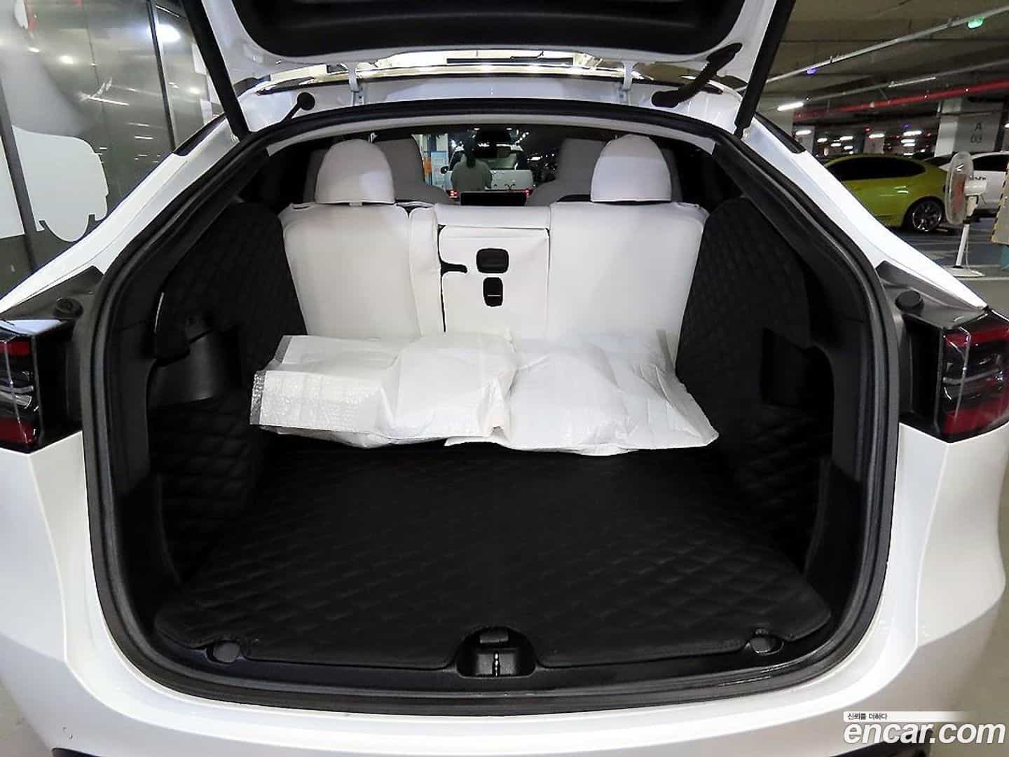Model Y Tesla 2021.5-OPTION-021