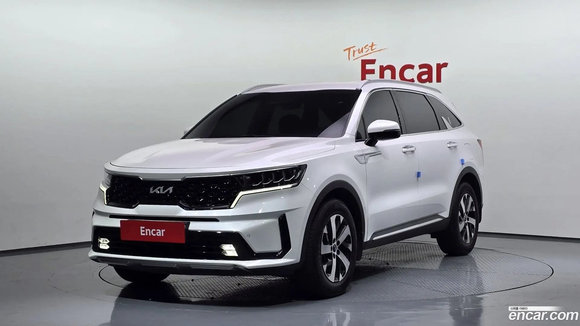 Main__Slider__Photo:Sorento Kia 2022.2-0