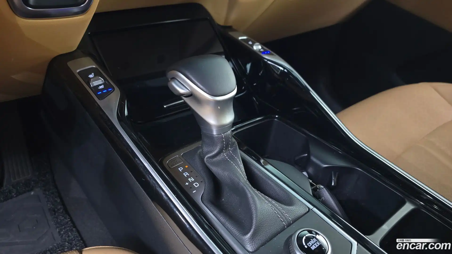Sorento Kia 2022.2-INNER-009