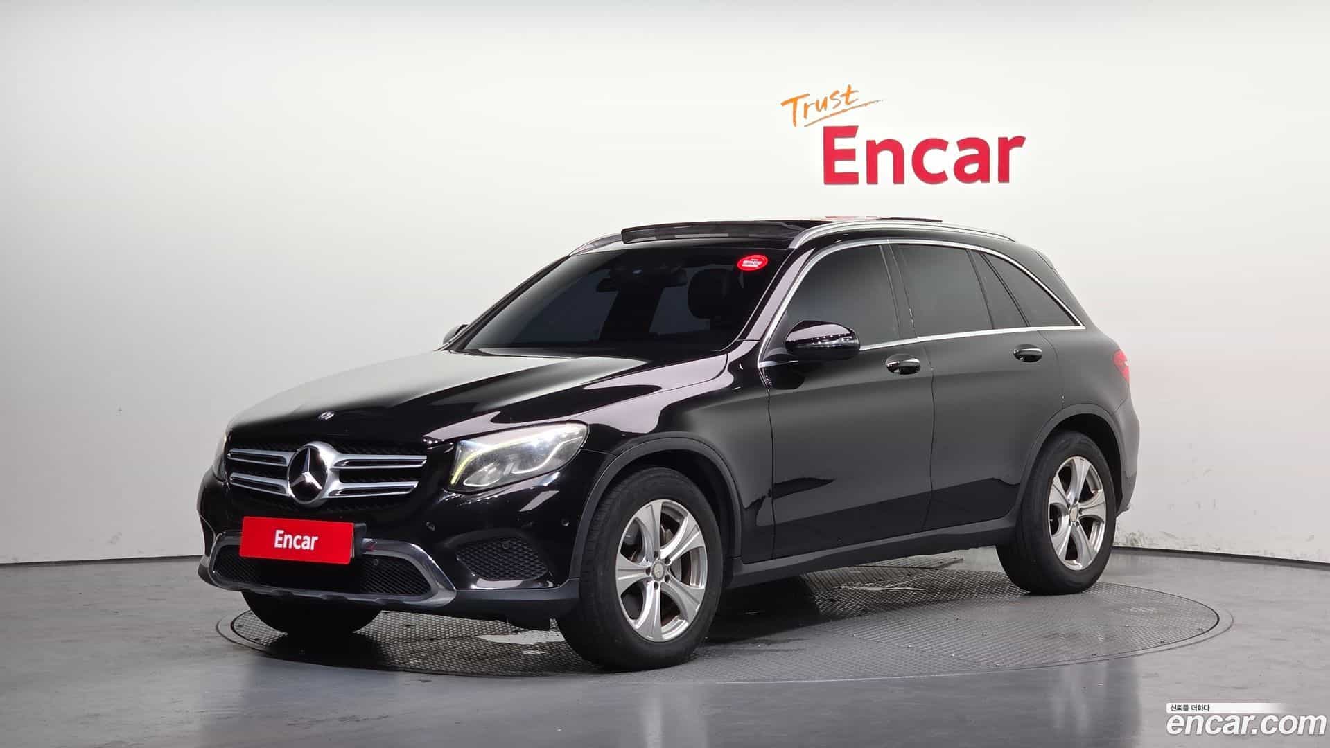 GLC-Class Mercedes-Benz 2016.7-OUTER-001