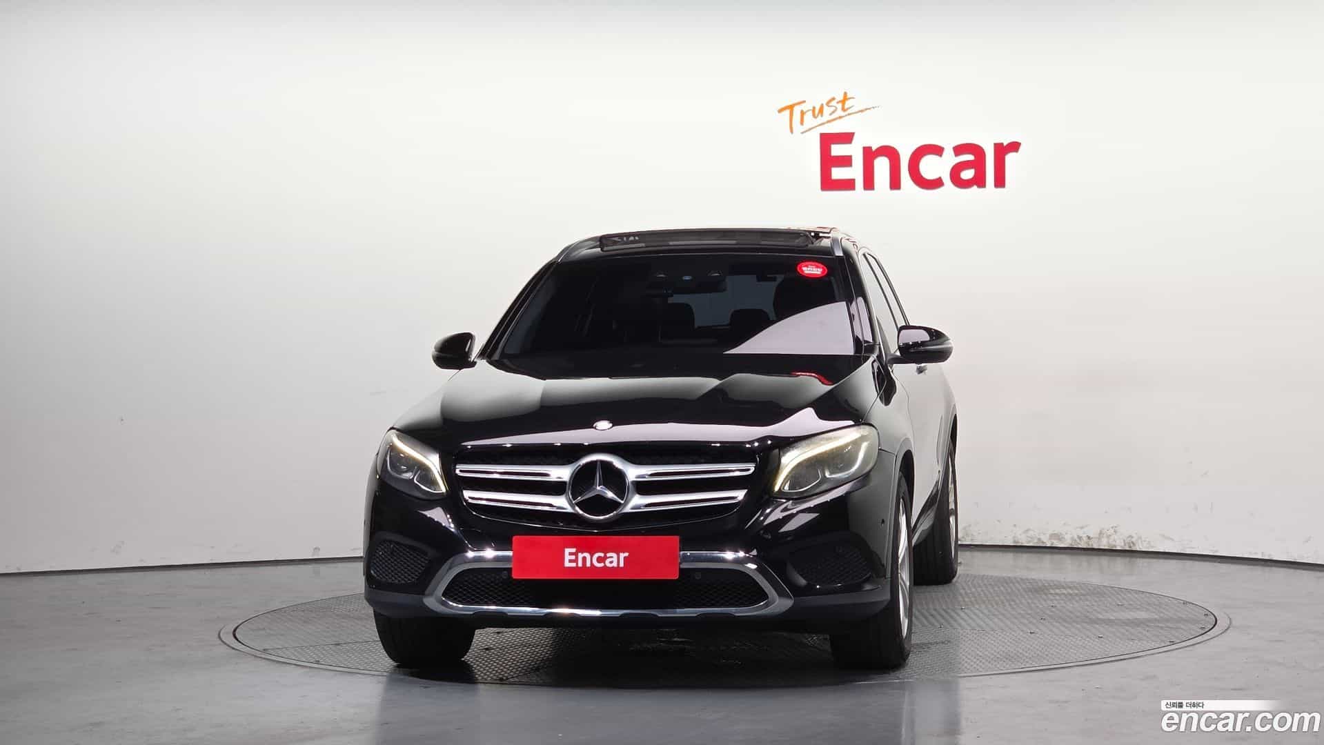 GLC-Class Mercedes-Benz 2016.7-OUTER-003