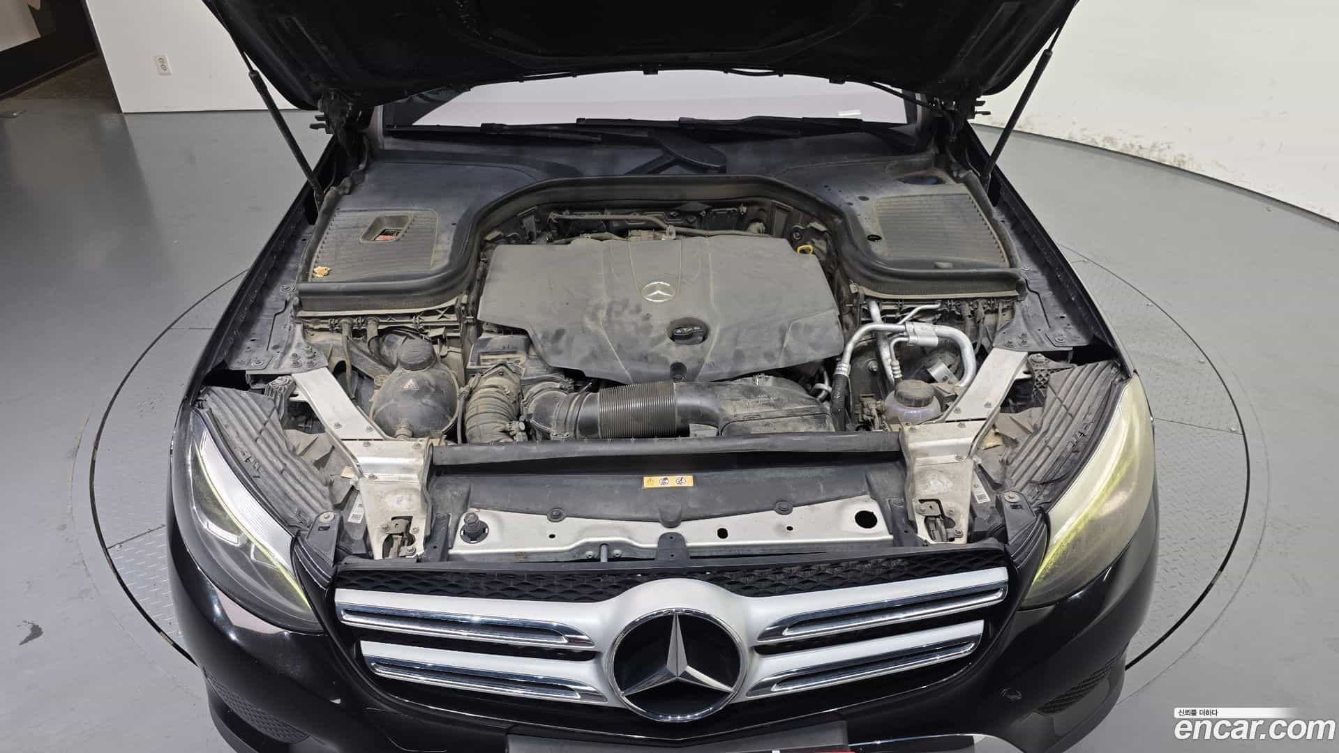 GLC-Class Mercedes-Benz 2016.7-OUTER-006