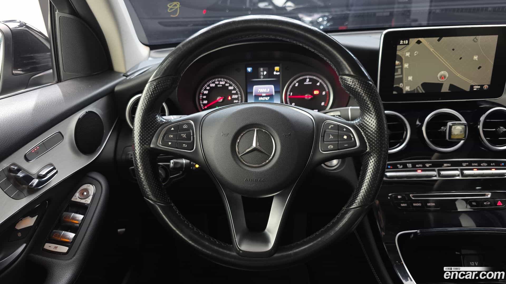 GLC-Class Mercedes-Benz 2016.7-OPTION-017