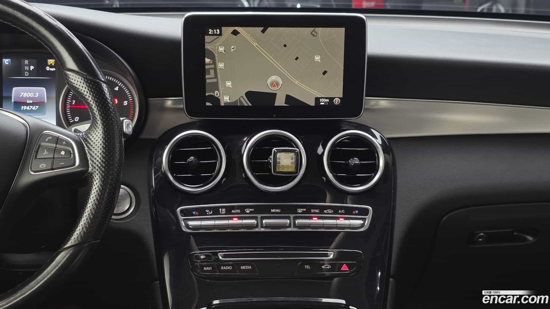 GLC-Class Mercedes-Benz 2016.7-OPTION-022