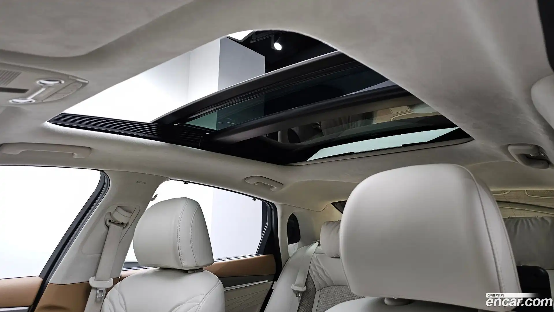 Grandeur Hyundai 2021.1-OPTION-020