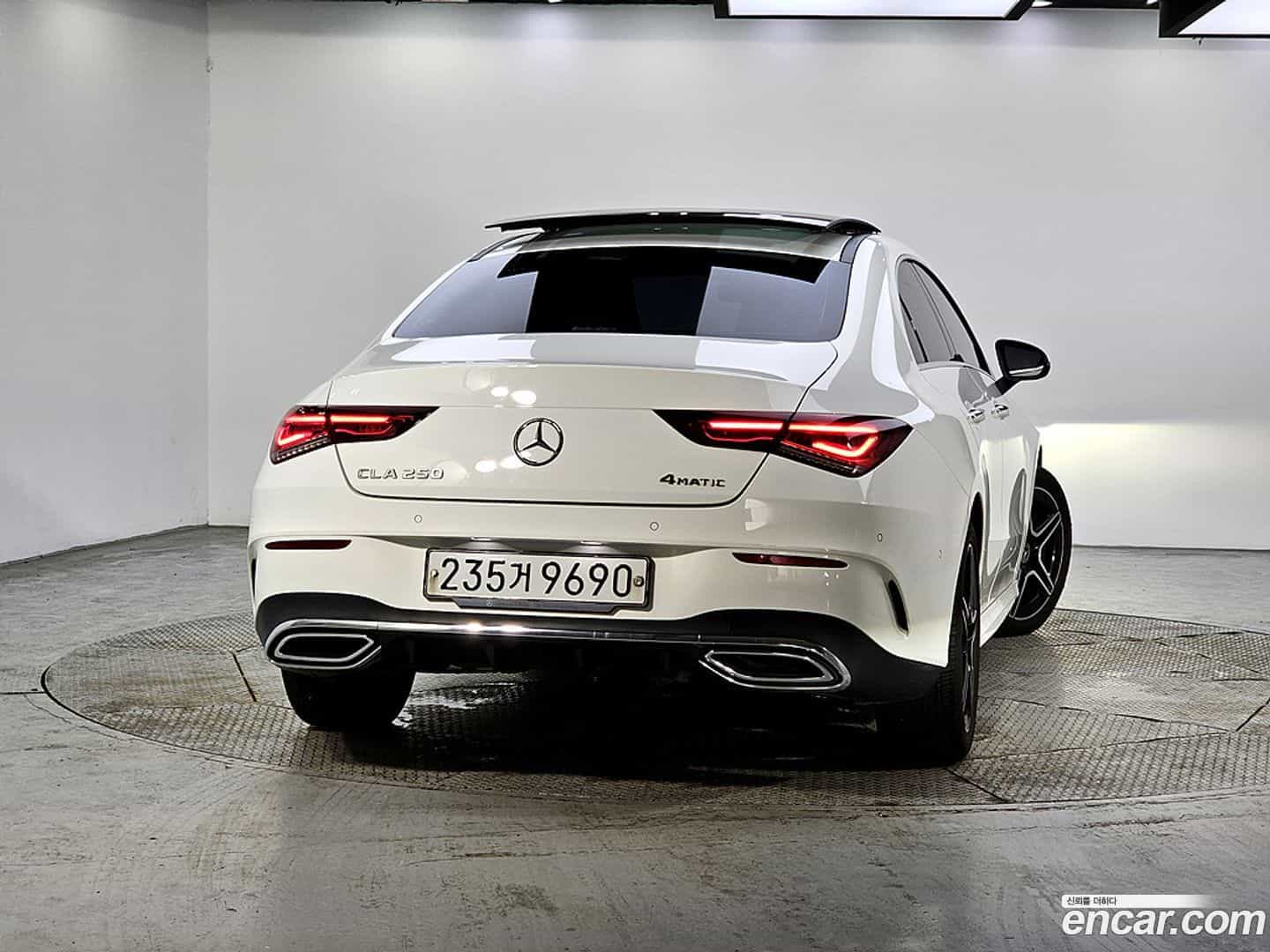 CLA-Class Mercedes-Benz 2020.4-OUTER-003