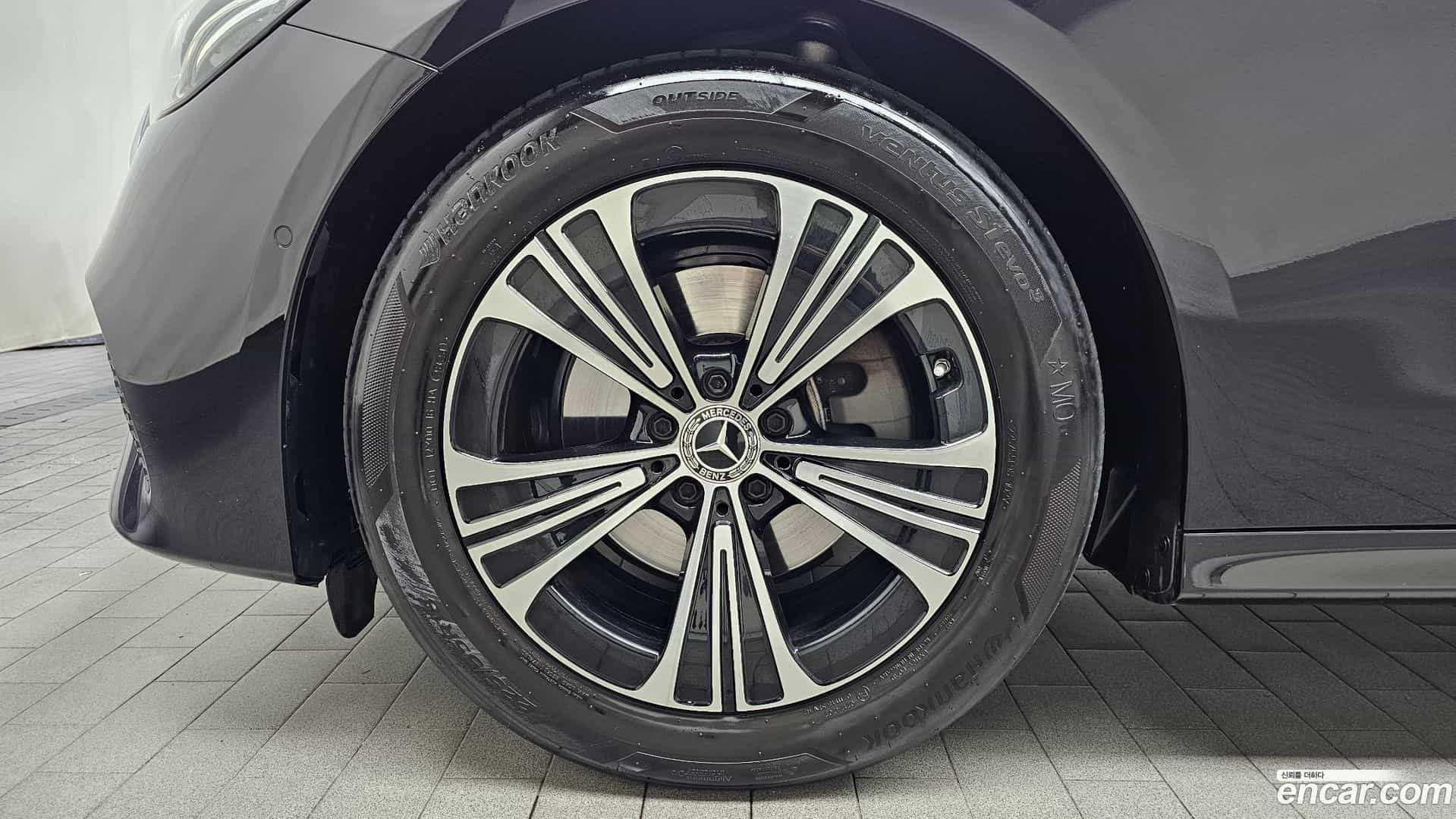 E-Class Mercedes-Benz 2024.11-OUTER-005