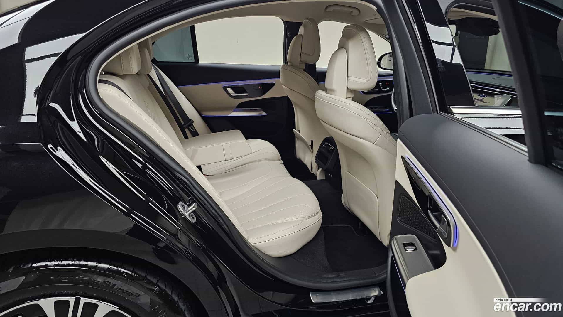 E-Class Mercedes-Benz 2024.11-OPTION-015