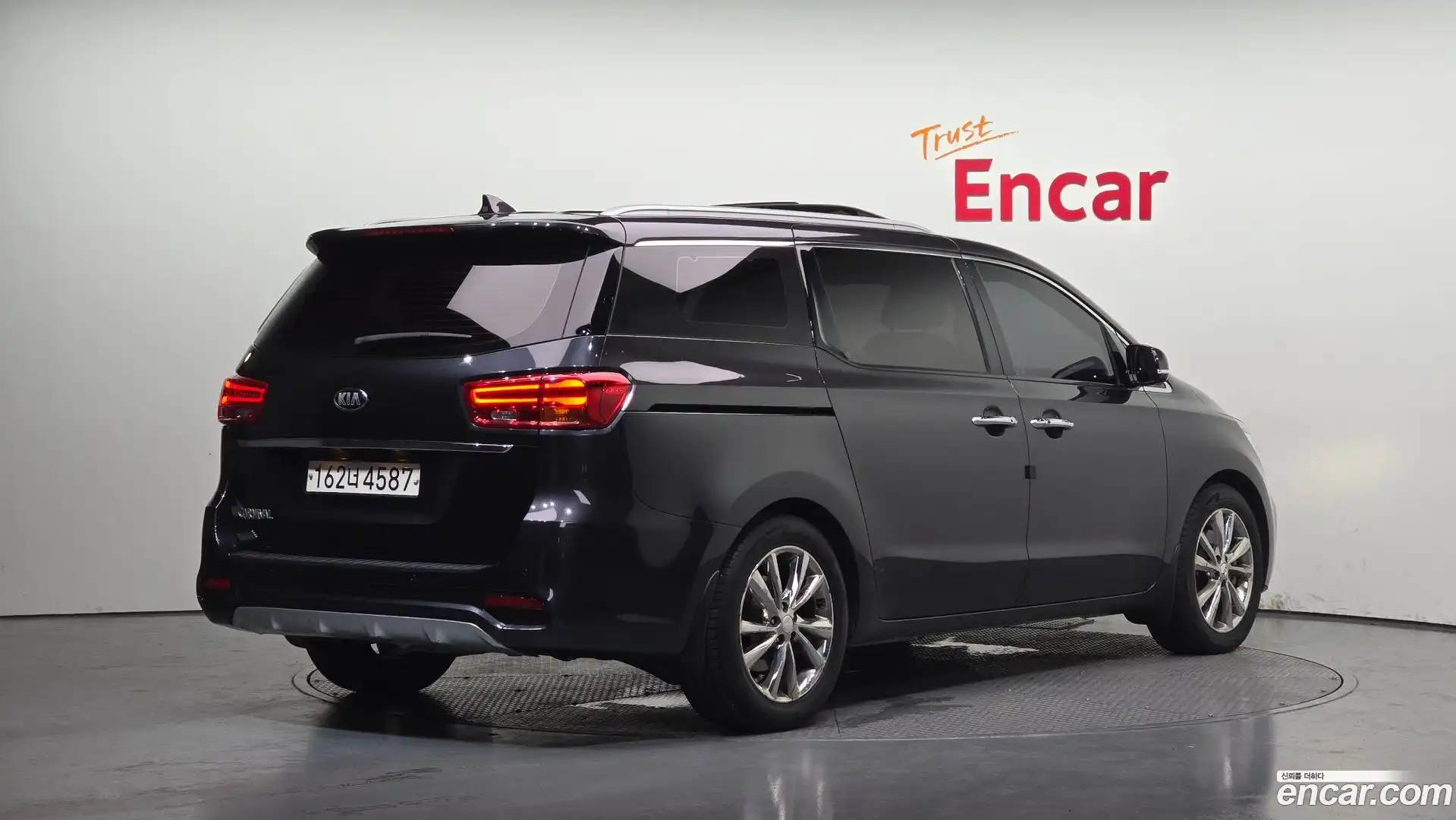 Canival Kia 2018.9-OUTER-002