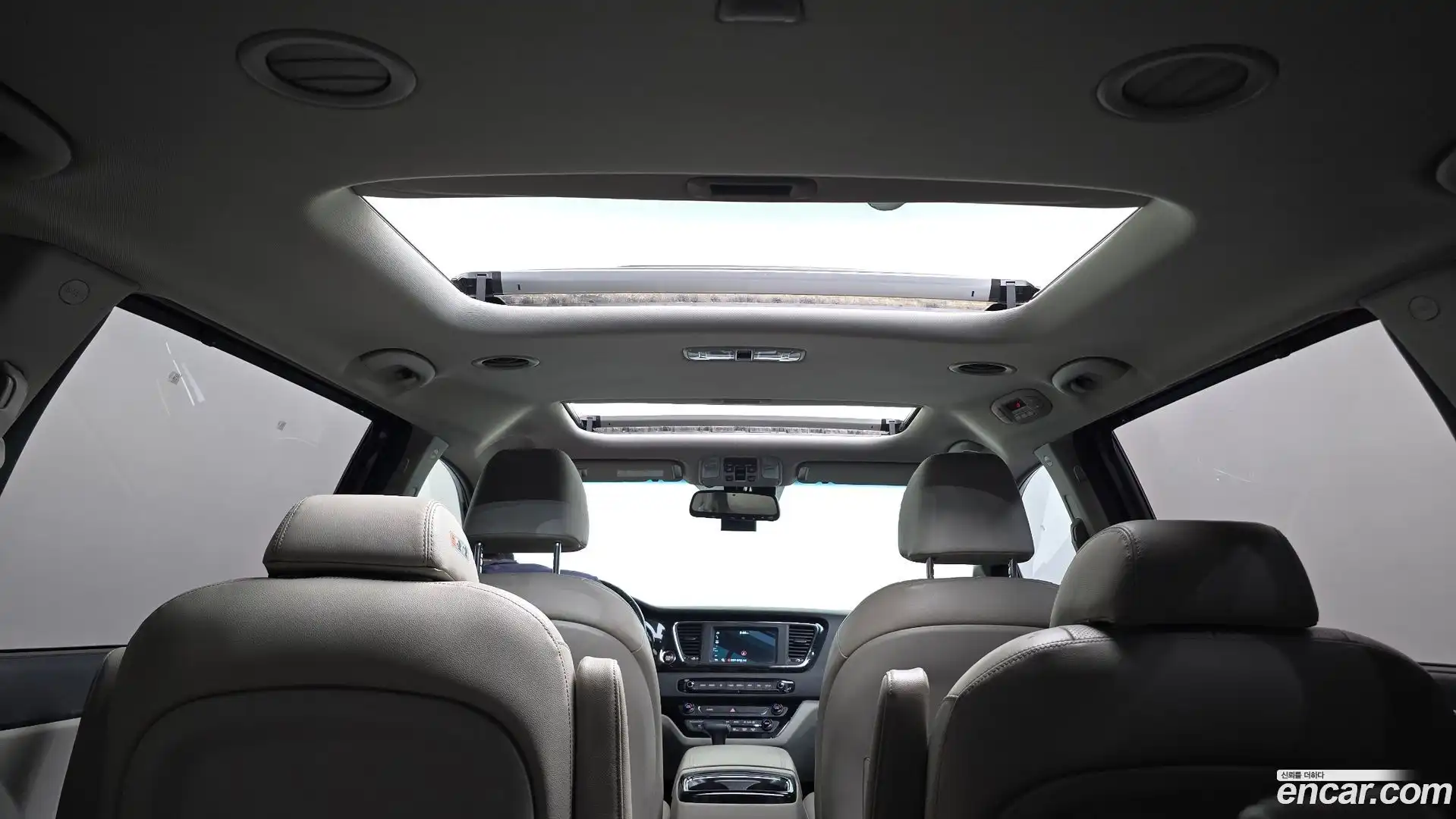 Canival Kia 2018.9-OPTION-023