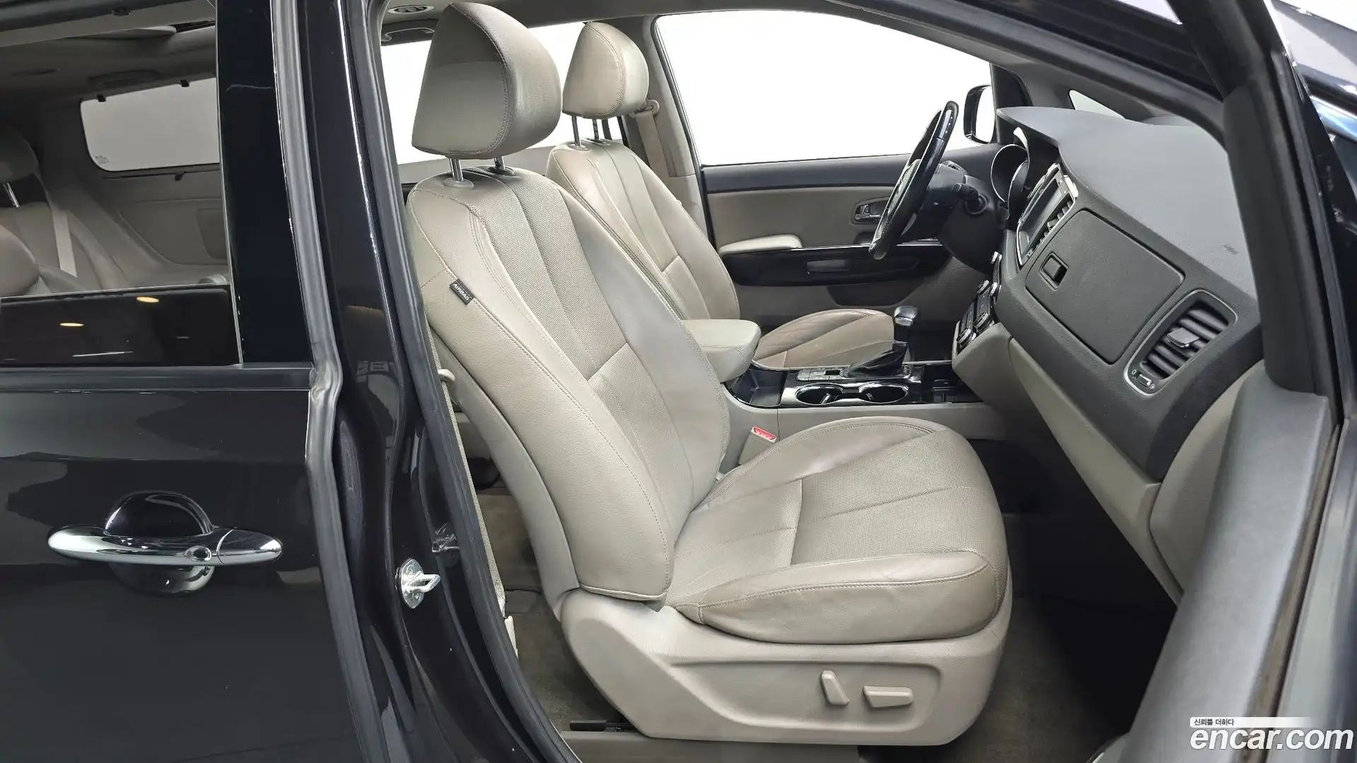 Canival Kia 2018.9-INNER-036