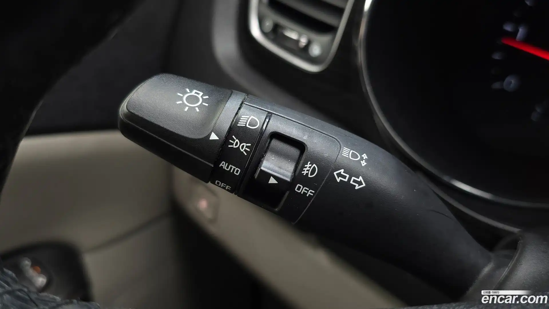 Canival Kia 2018.9-OPTION-040