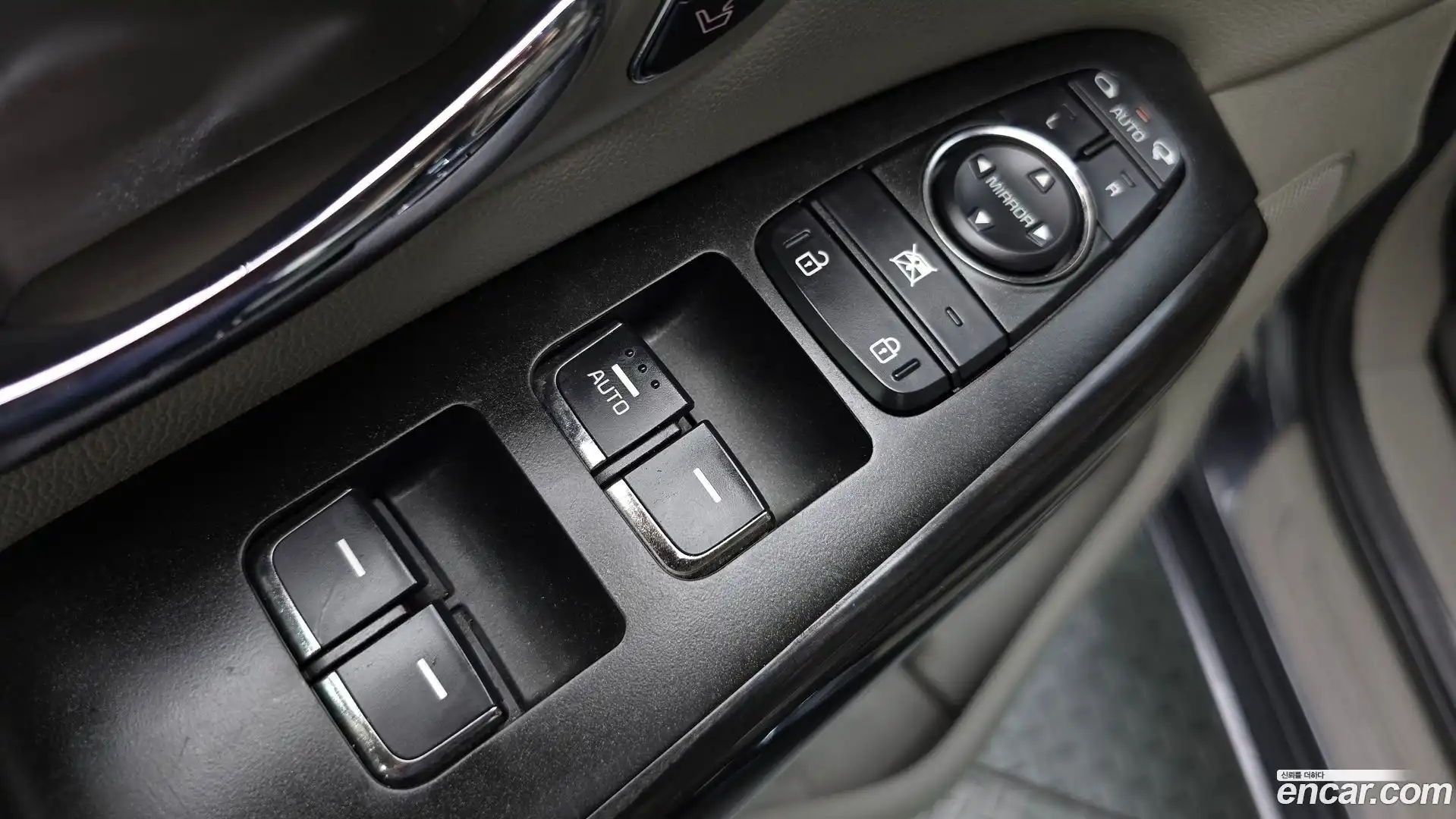Canival Kia 2018.9-OPTION-043