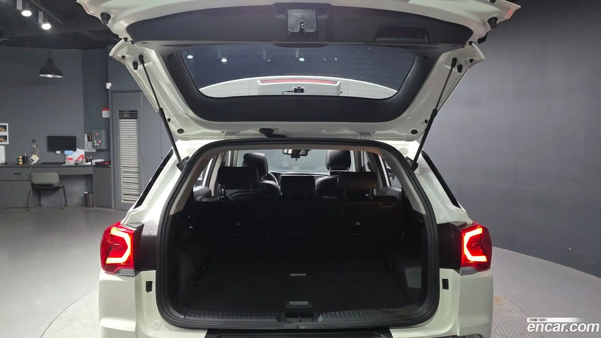 KORANDO KG Mobility 2019.3-OPTION-024