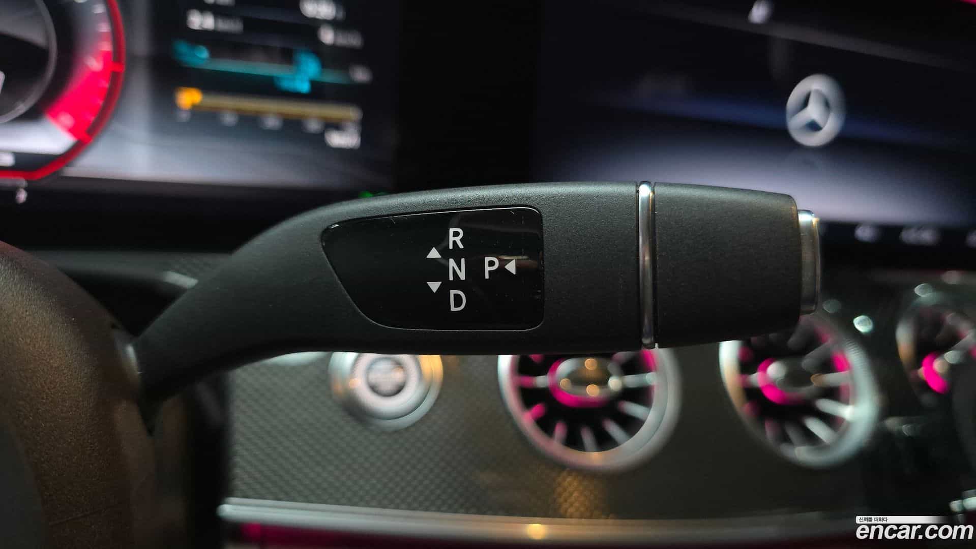 CLS-Class Mercedes-Benz 2020.3-INNER-009