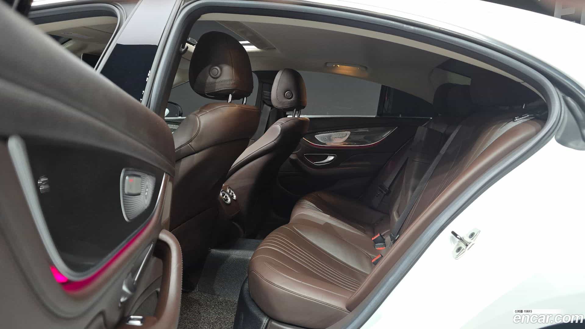 CLS-Class Mercedes-Benz 2020.3-OPTION-016