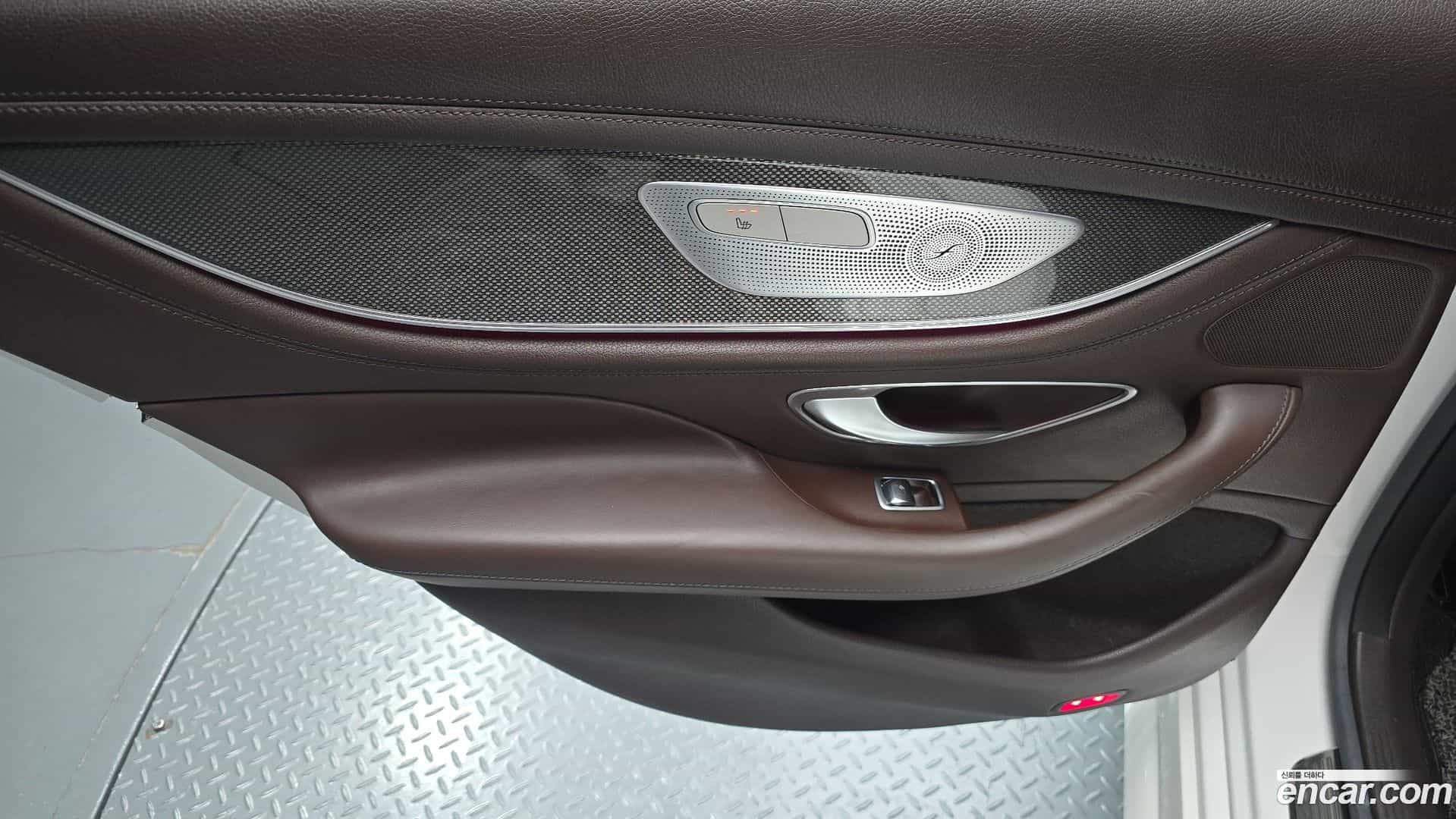 CLS-Class Mercedes-Benz 2020.3-INNER-035