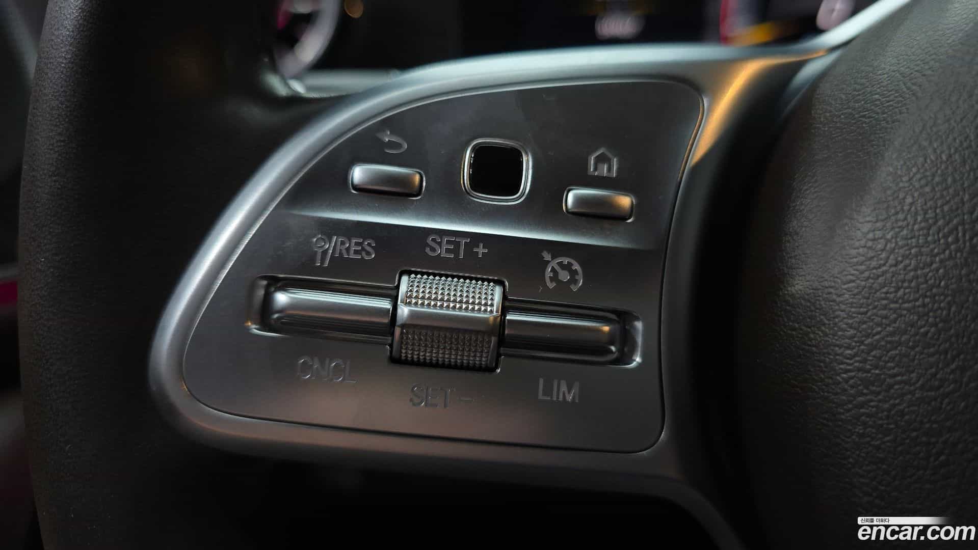 CLS-Class Mercedes-Benz 2020.3-OPTION-043