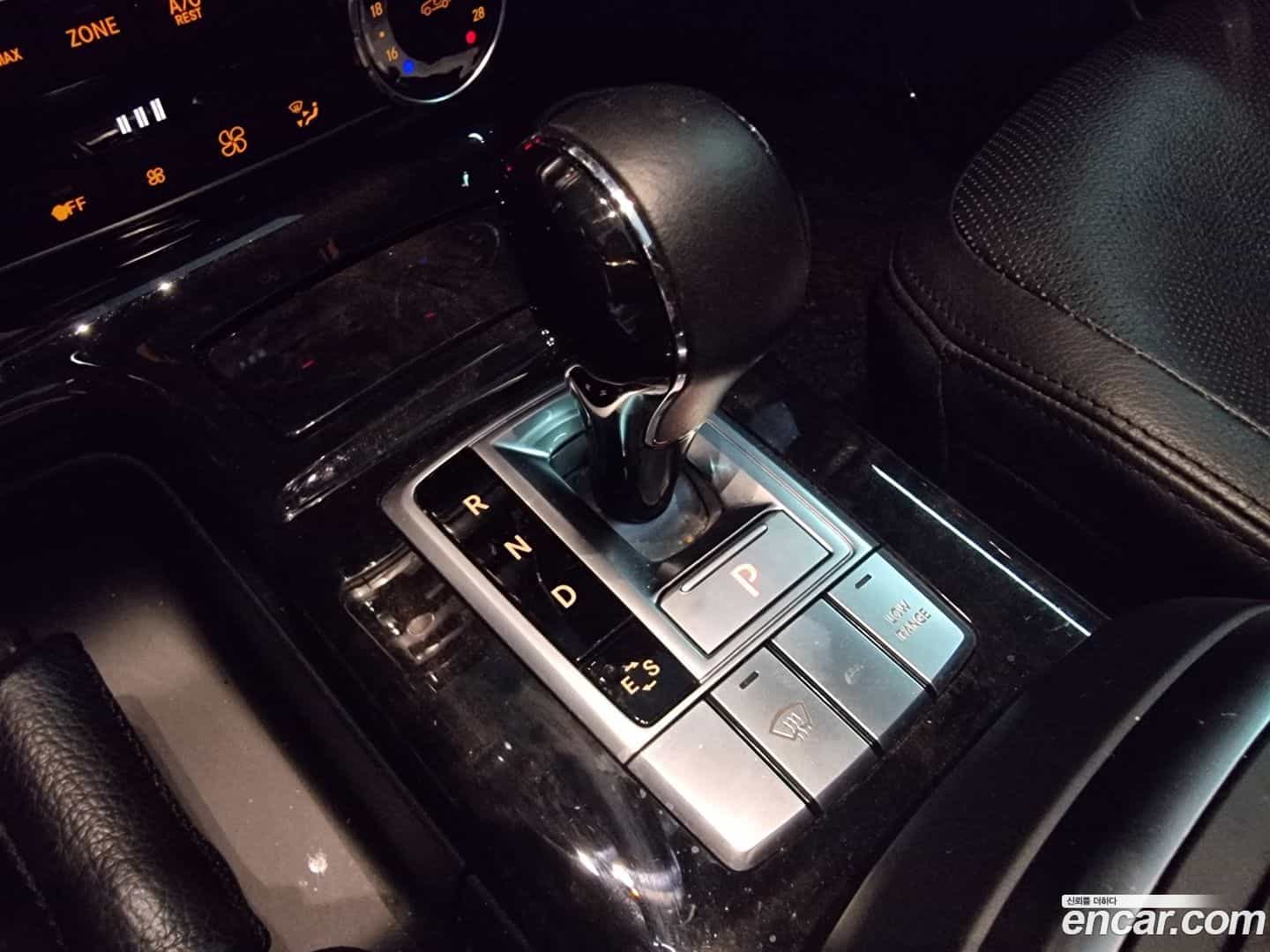 G-Class Mercedes-Benz 2015.4-INNER-009
