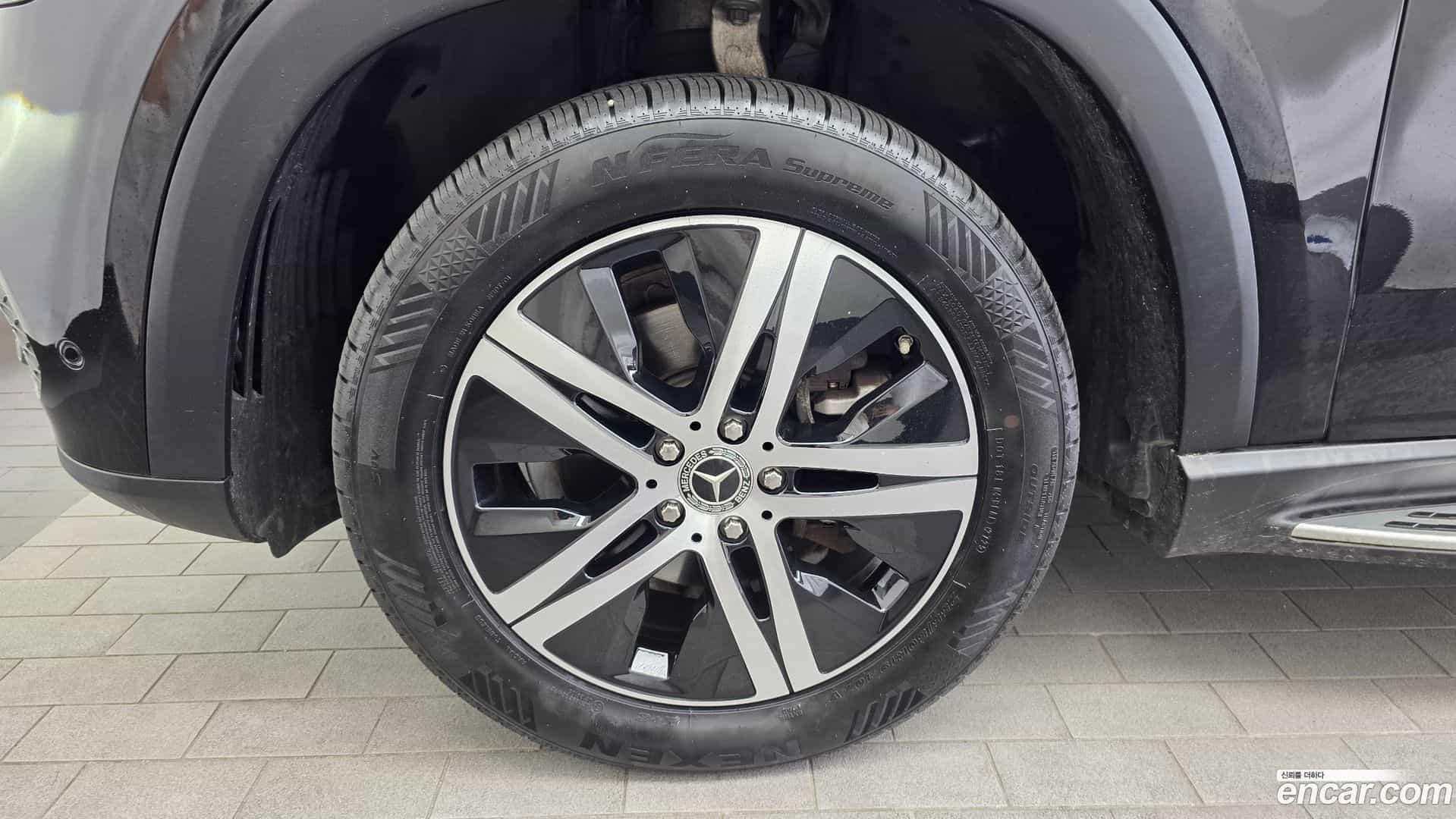 GLE-Class Mercedes-Benz 2020.8-OUTER-005