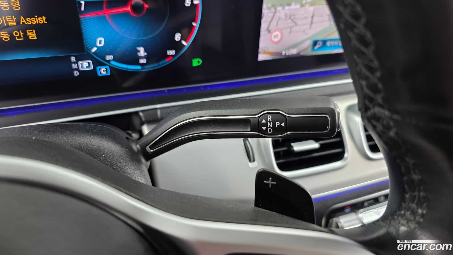 GLE-Class Mercedes-Benz 2020.8-INNER-009