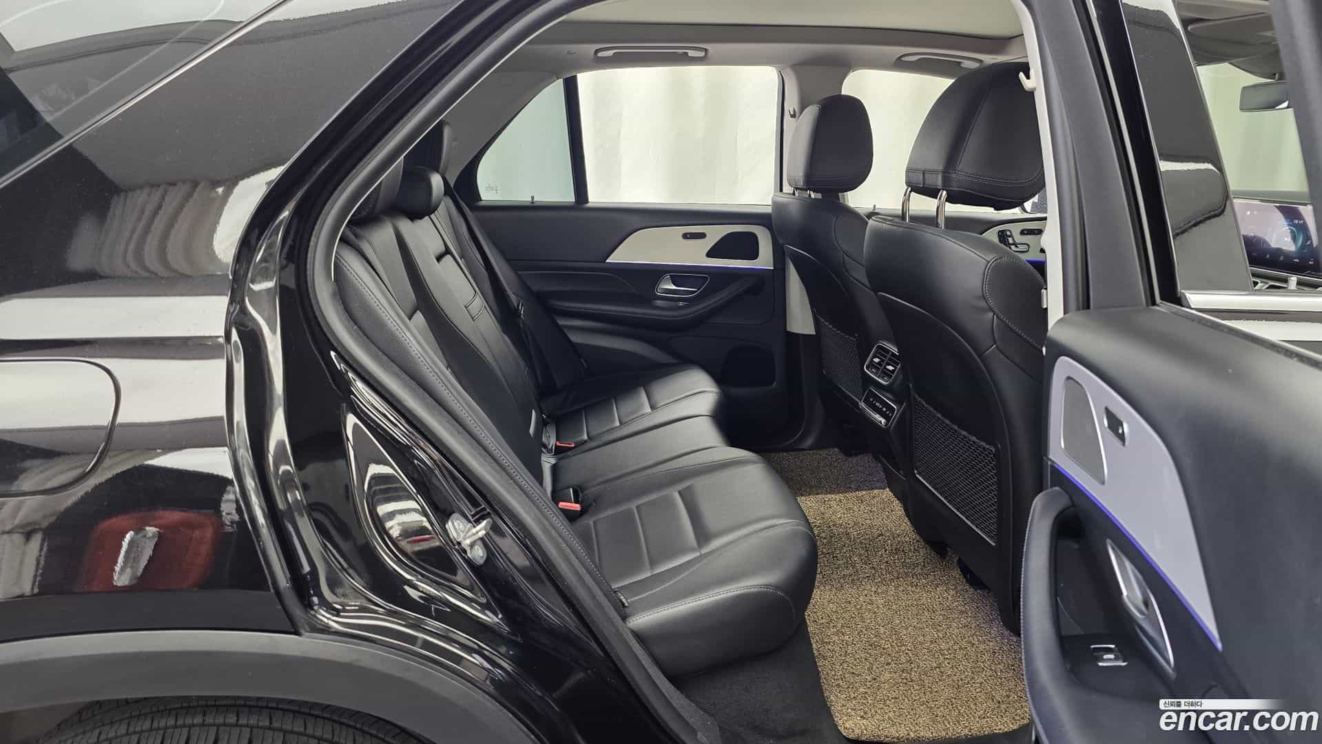 GLE-Class Mercedes-Benz 2020.8-OPTION-016