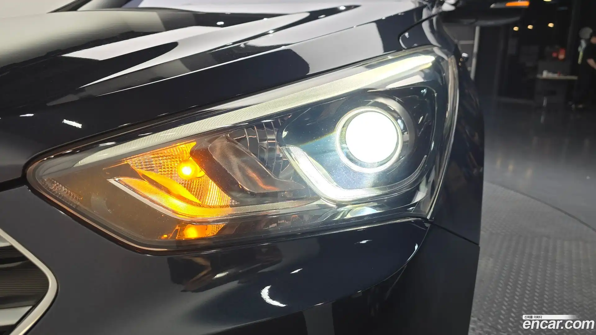Santafe Hyundai 2016.1-OUTER-032