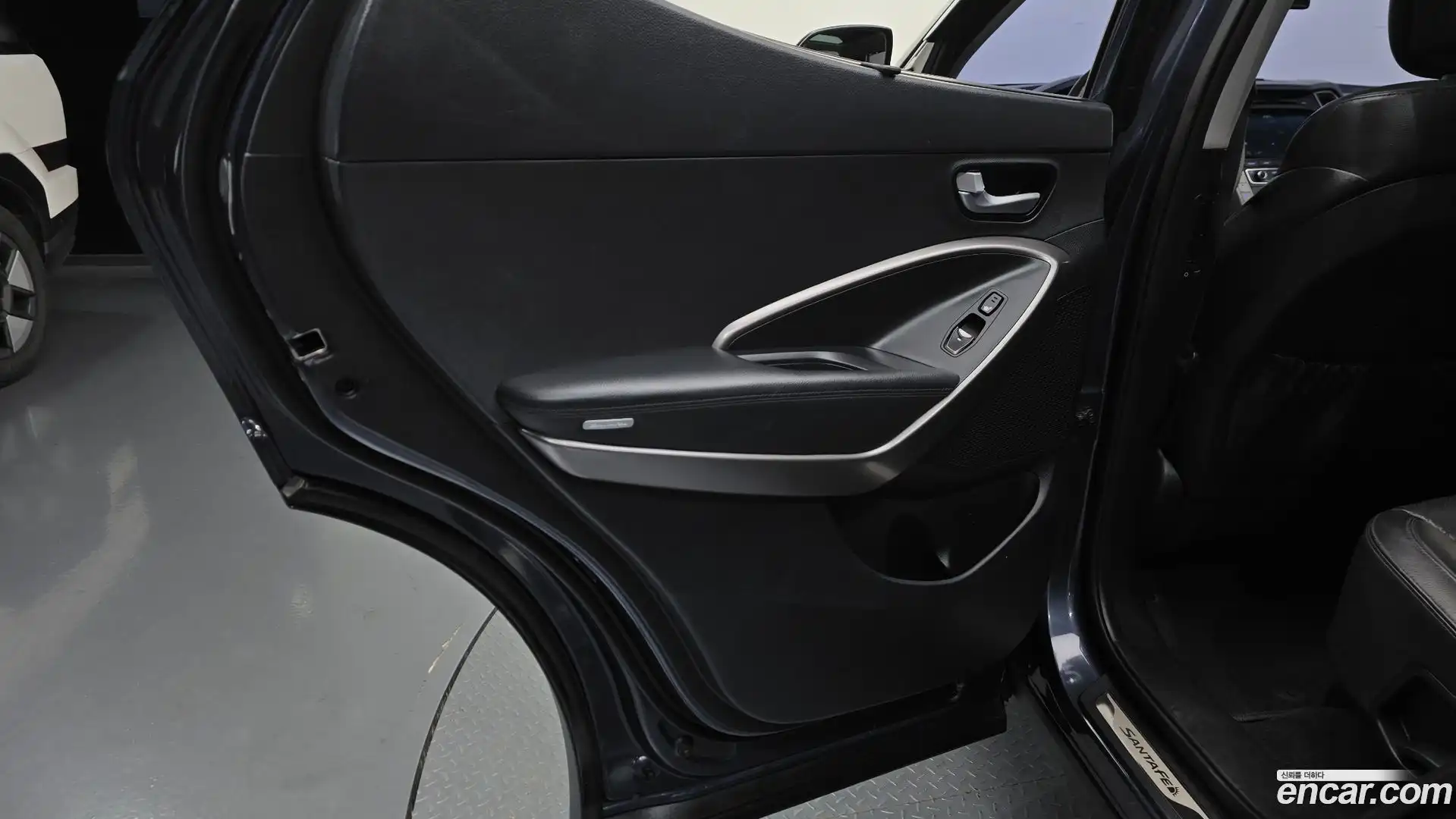Santafe Hyundai 2016.1-INNER-035